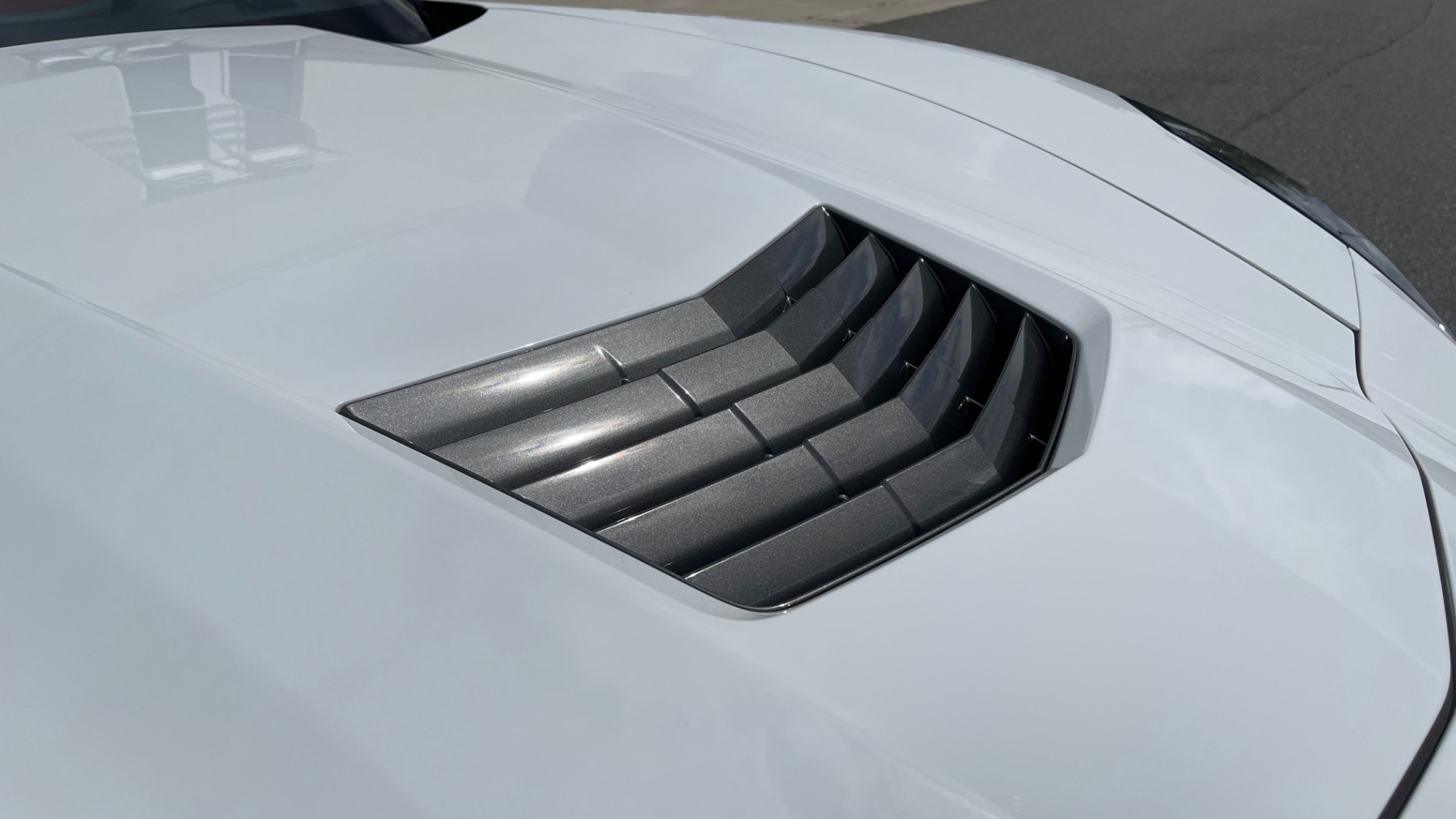 Used 2016 Chevrolet CORVETTE C7 STINGRAY COUPE Z51 3LT / NAV / PERF TRACTION MGMT / REARVIEW for sale Sold at Formula Imports in Charlotte NC 28227 21