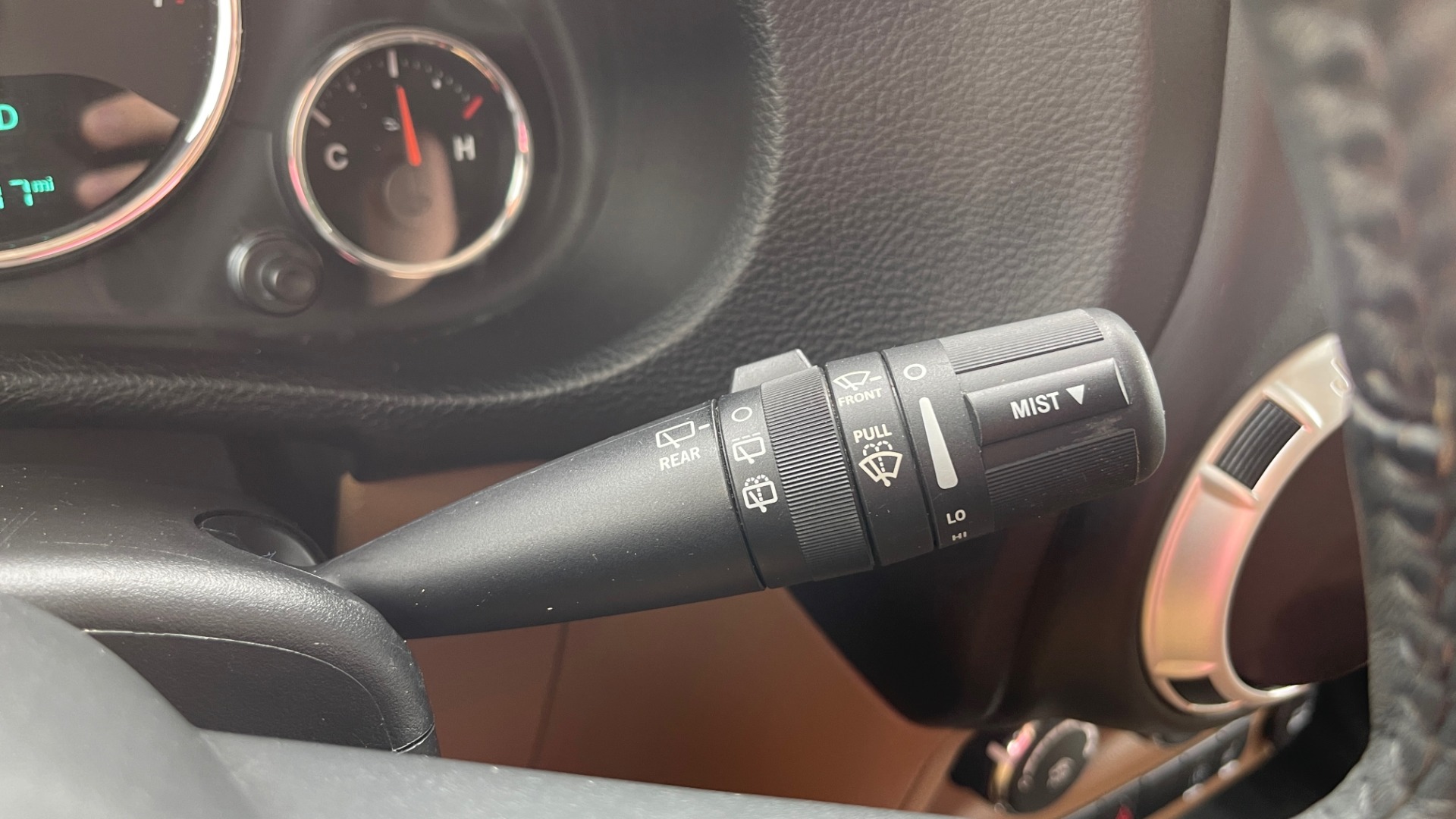 Used 2017 Jeep WRANGLER UNLIMITED RUBICON 4X4 / TOW PKG / HTD STS / ALPINE SOUND for sale Sold at Formula Imports in Charlotte NC 28227 47