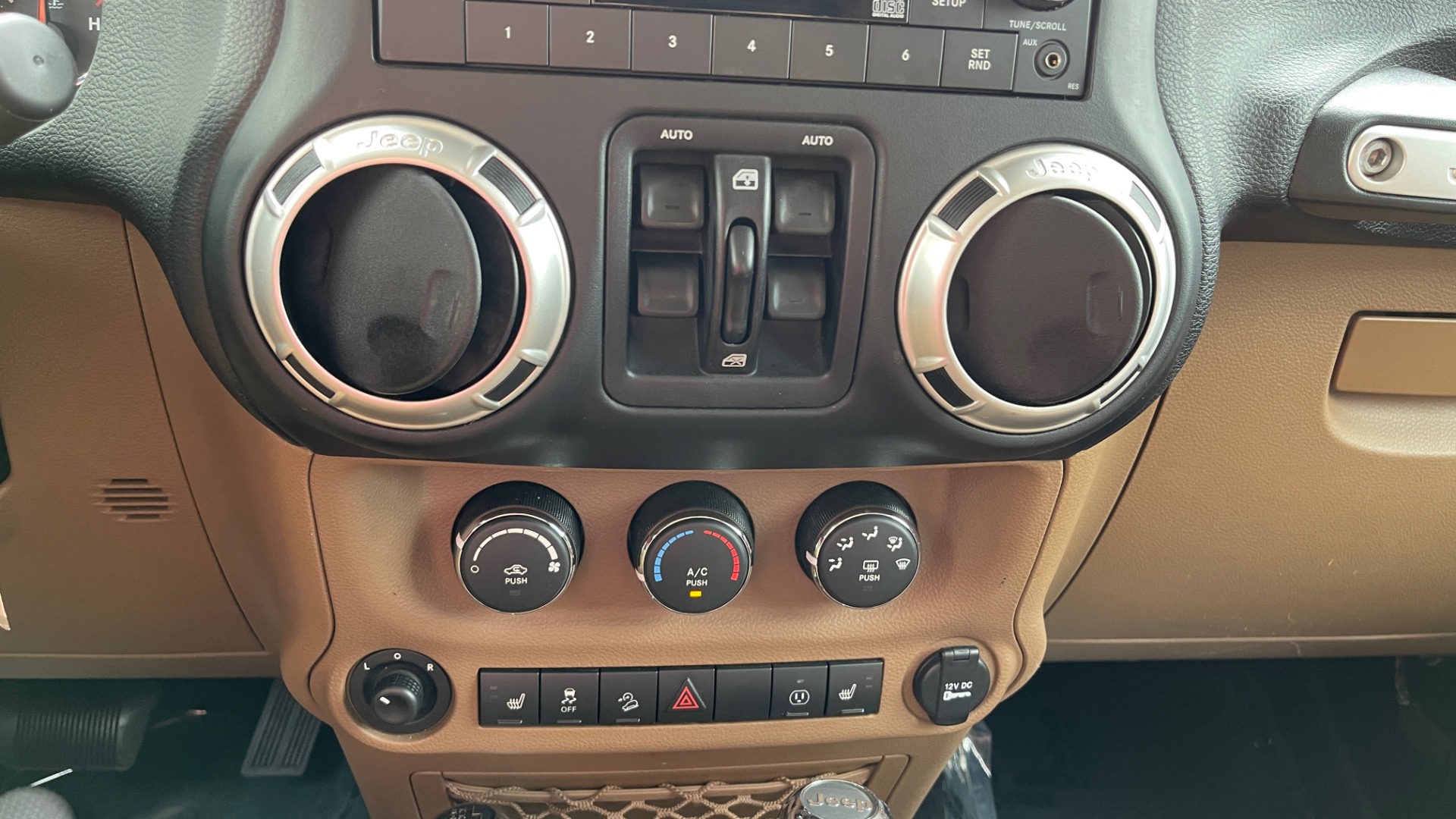 Used 2017 Jeep WRANGLER UNLIMITED RUBICON 4X4 / TOW PKG / HTD STS / ALPINE SOUND for sale Sold at Formula Imports in Charlotte NC 28227 53