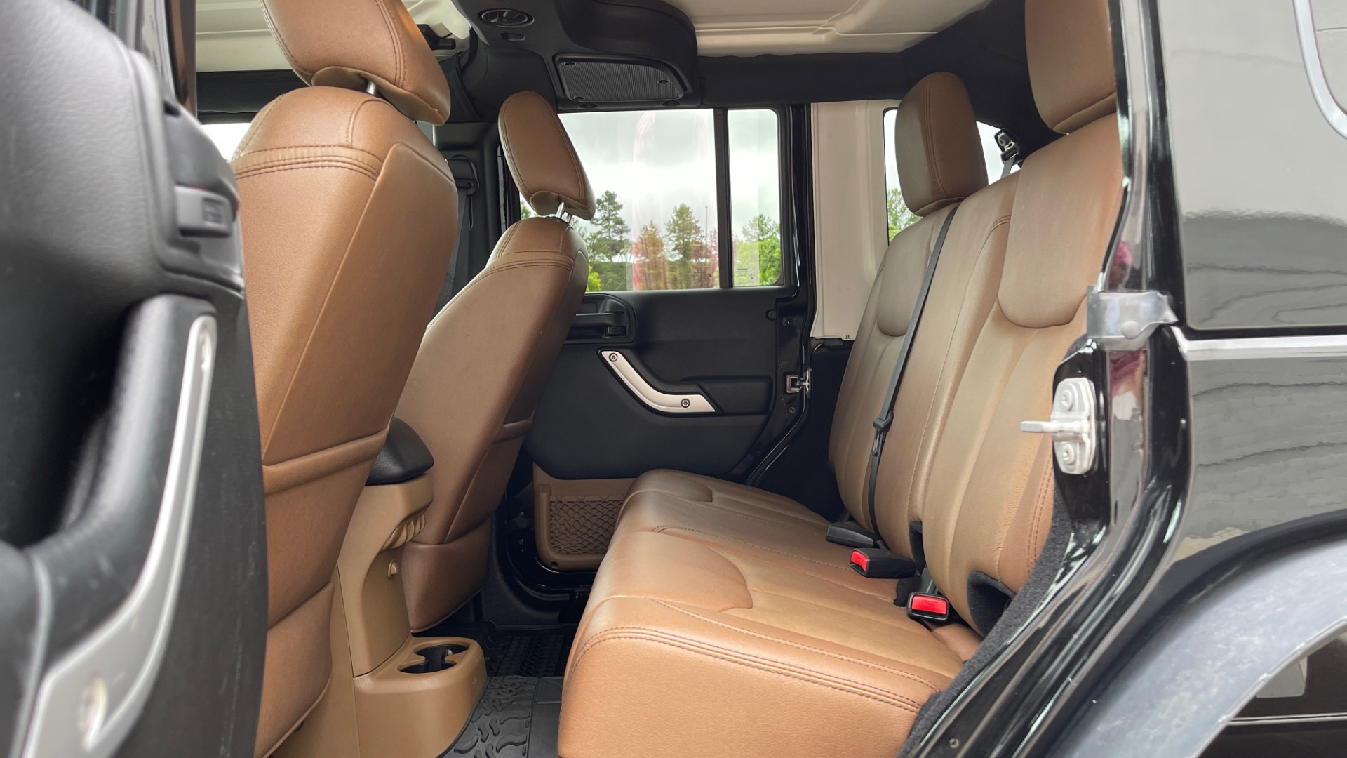 Used 2017 Jeep WRANGLER UNLIMITED RUBICON 4X4 / TOW PKG / HTD STS / ALPINE SOUND for sale Sold at Formula Imports in Charlotte NC 28227 57