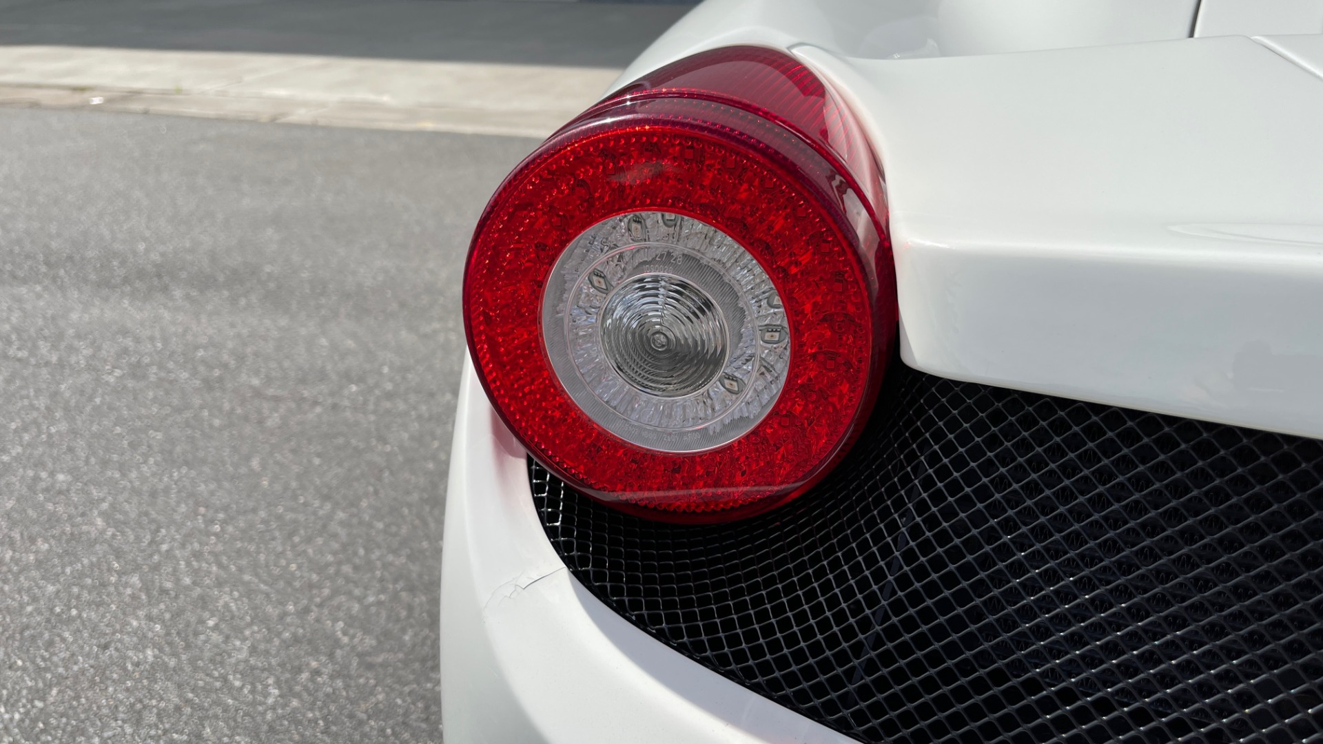 Used 2014 Ferrari 458 ITALIA SPIDER 570HP / F1 AUTO / CF SEATS / CARBON BRAKES / REARVIEW for sale Sold at Formula Imports in Charlotte NC 28227 30