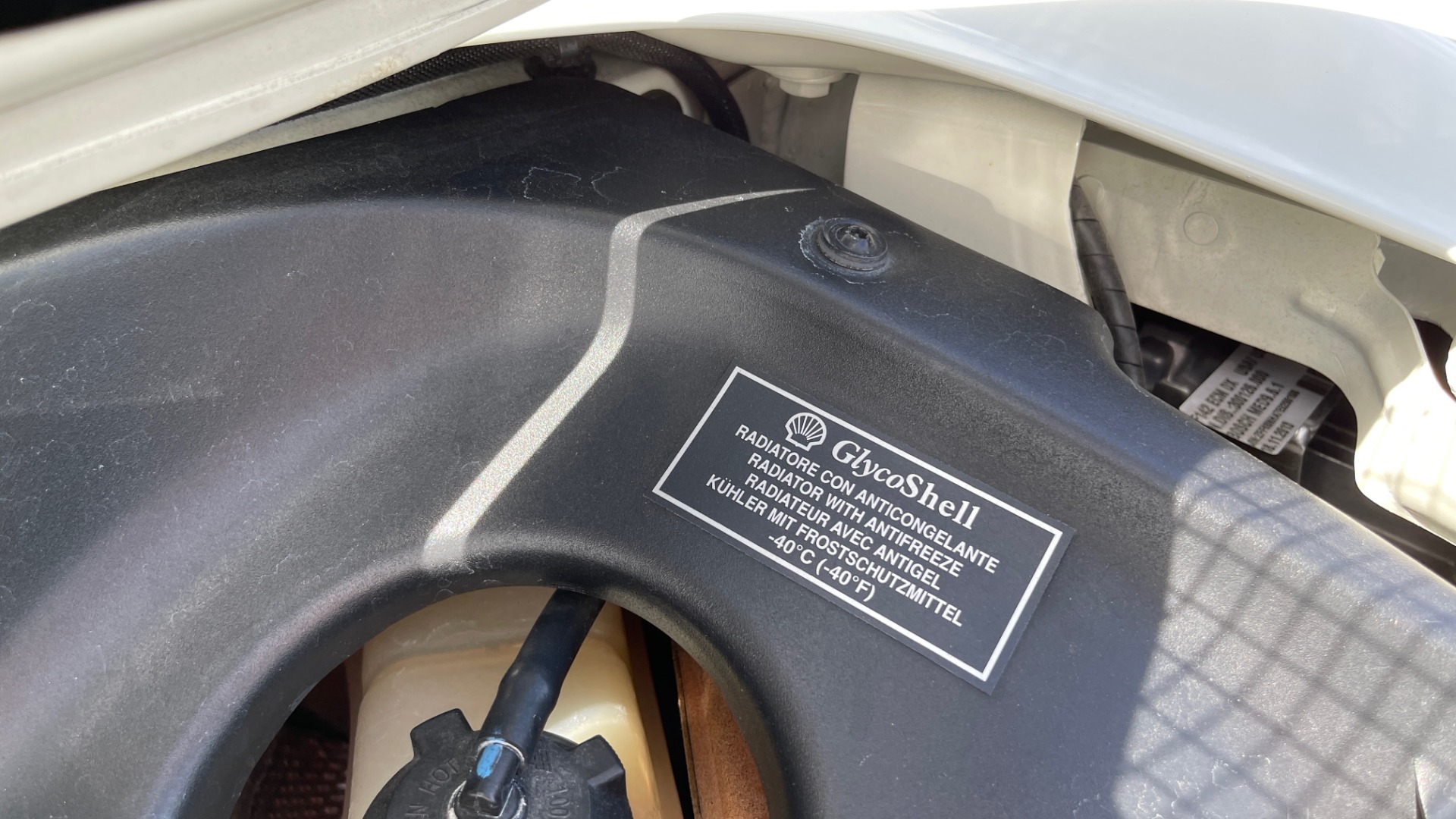 Used 2014 Ferrari 458 ITALIA SPIDER 570HP / F1 AUTO / CF SEATS / CARBON BRAKES / REARVIEW for sale Sold at Formula Imports in Charlotte NC 28227 39