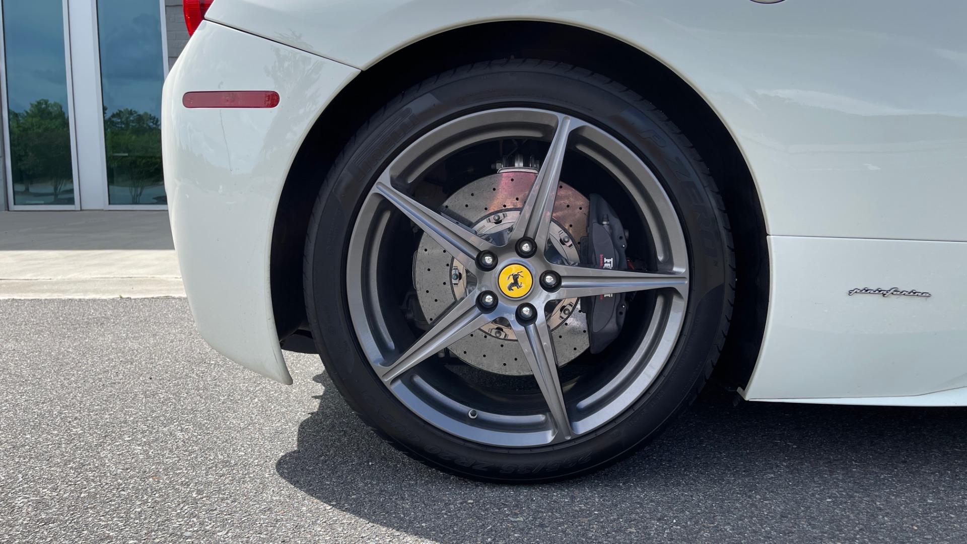 Used 2014 Ferrari 458 ITALIA SPIDER 570HP / F1 AUTO / CF SEATS / CARBON BRAKES / REARVIEW for sale Sold at Formula Imports in Charlotte NC 28227 76