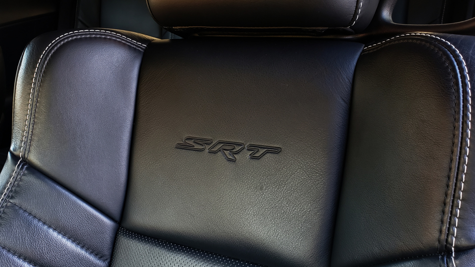 Used 2016 Dodge CHALLENGER SRT HELLCAT COUPE / 6-SPD MAN / NAV / SRT APPS / REARVIEW for sale Sold at Formula Imports in Charlotte NC 28227 46