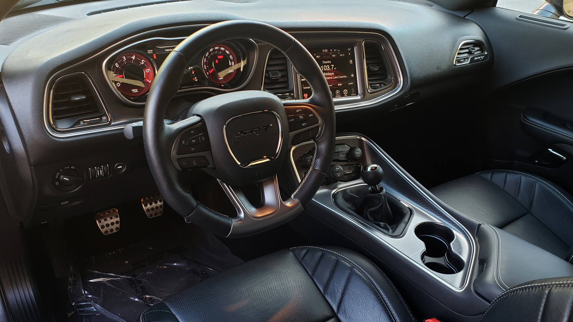 Used 2016 Dodge CHALLENGER SRT HELLCAT COUPE / 6-SPD MAN / NAV / SRT APPS / REARVIEW for sale Sold at Formula Imports in Charlotte NC 28227 47