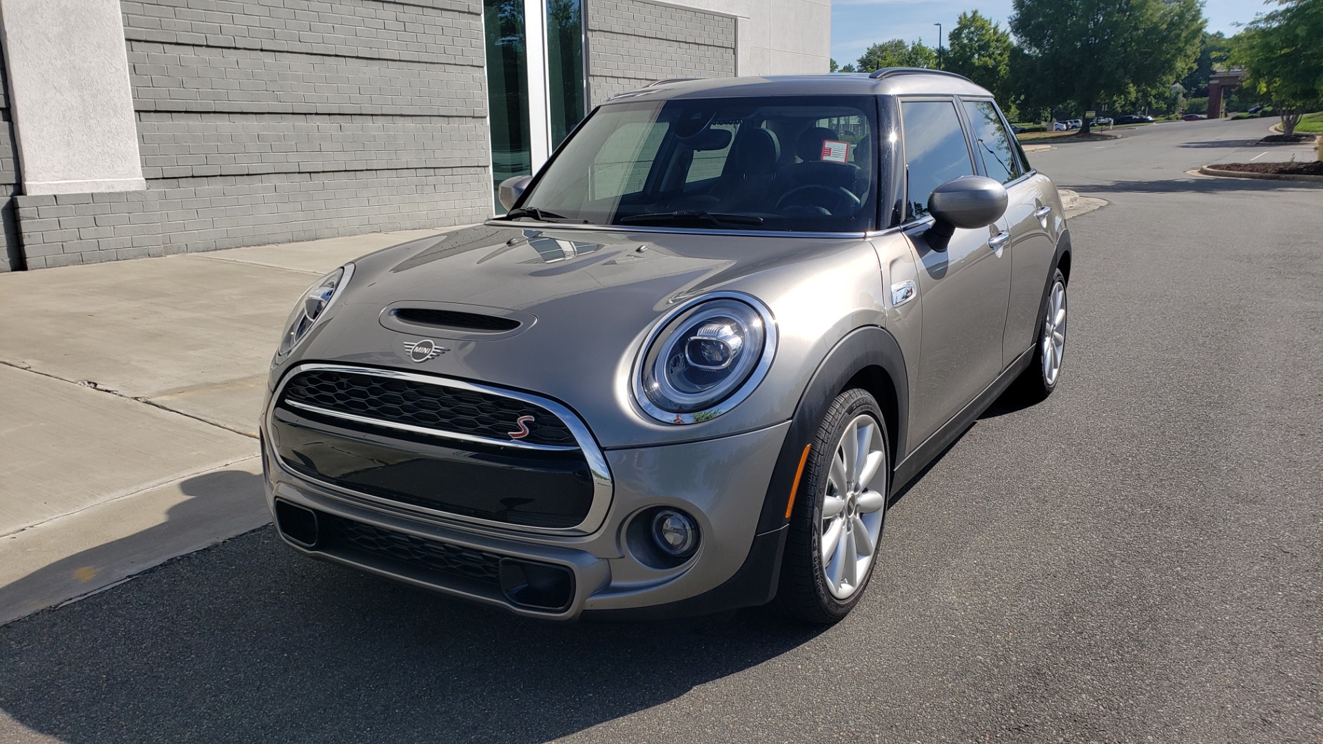 Used 2020 MINI HARDTOP 4 DOOR COOPER S / NAV / SUNROOF / AUTO / H/K SND / REARVIEW for sale Sold at Formula Imports in Charlotte NC 28227 2