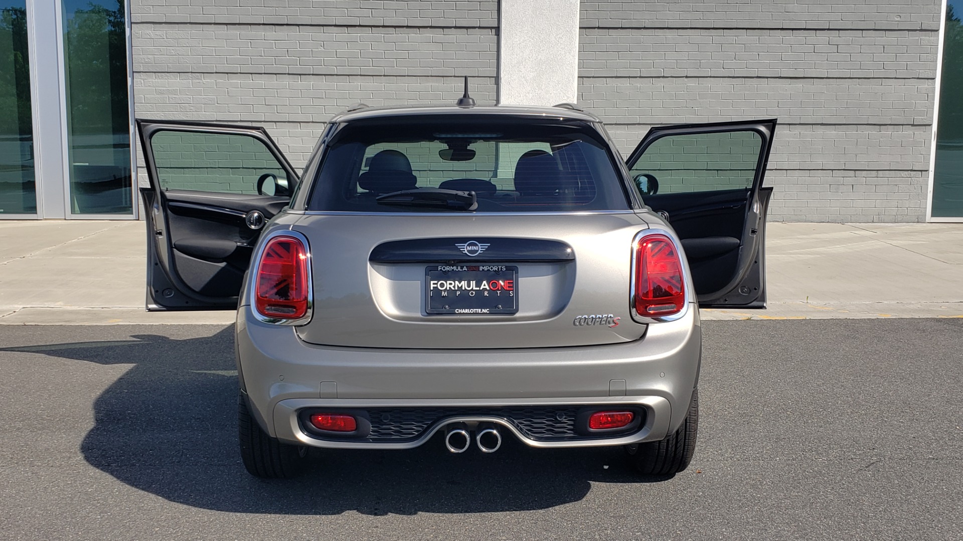 Used 2020 MINI HARDTOP 4 DOOR COOPER S / NAV / SUNROOF / AUTO / H/K SND / REARVIEW for sale Sold at Formula Imports in Charlotte NC 28227 31