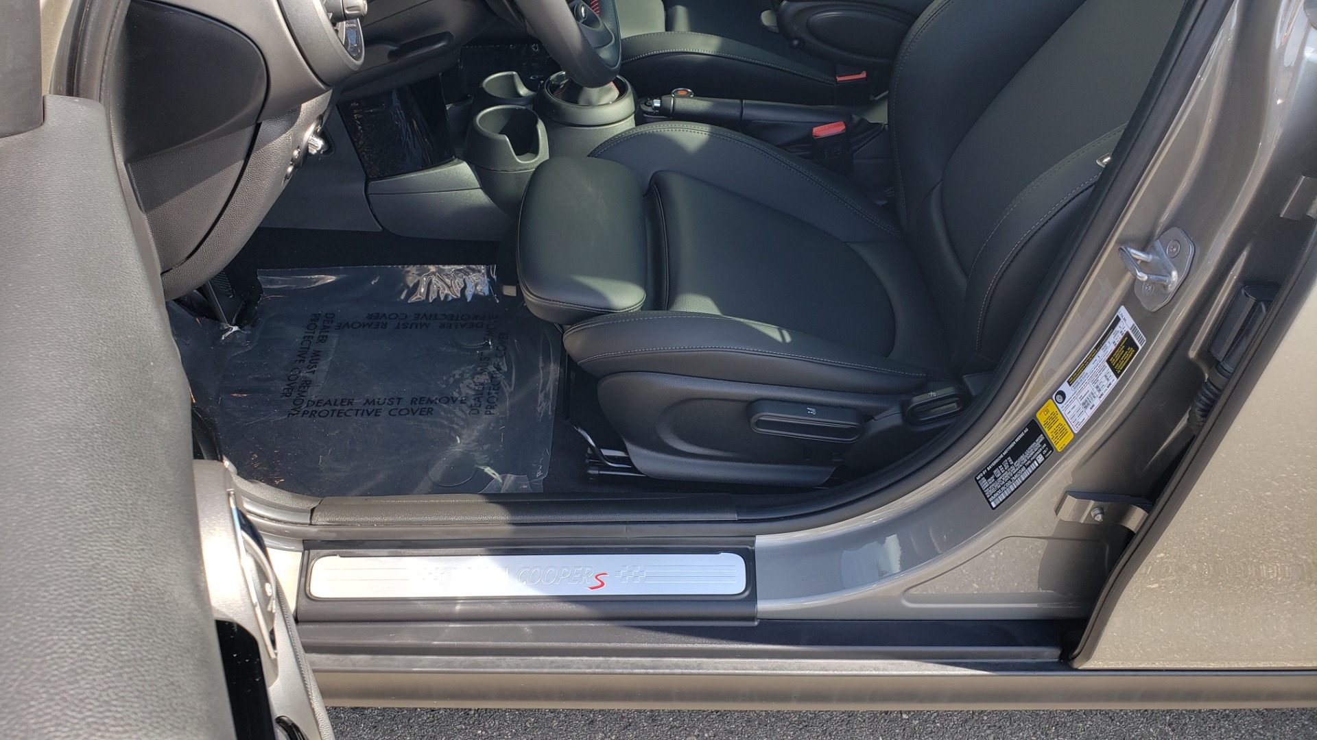 Used 2020 MINI HARDTOP 4 DOOR COOPER S / NAV / SUNROOF / AUTO / H/K SND / REARVIEW for sale Sold at Formula Imports in Charlotte NC 28227 40