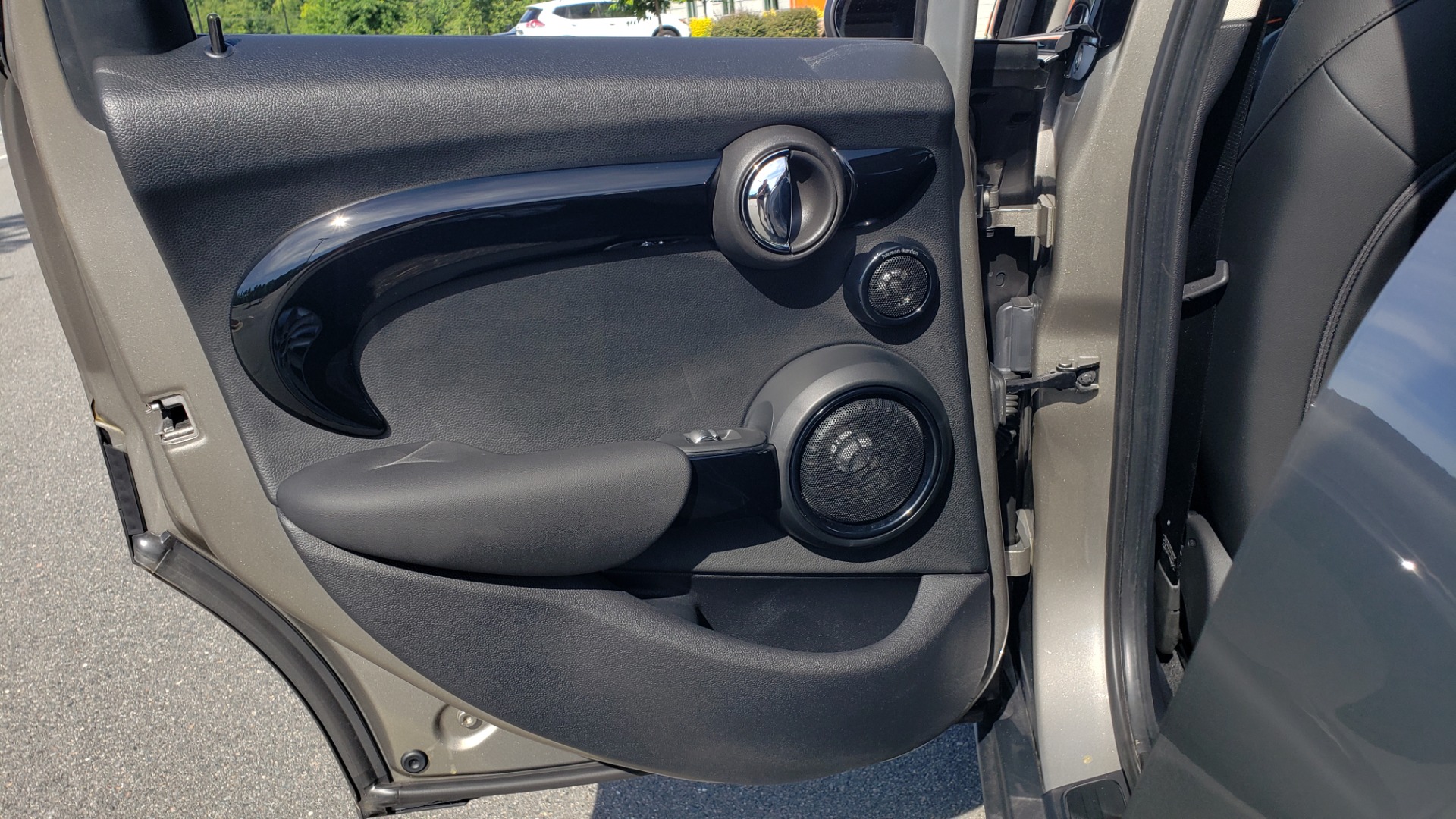 Used 2020 MINI HARDTOP 4 DOOR COOPER S / NAV / SUNROOF / AUTO / H/K SND / REARVIEW for sale Sold at Formula Imports in Charlotte NC 28227 63