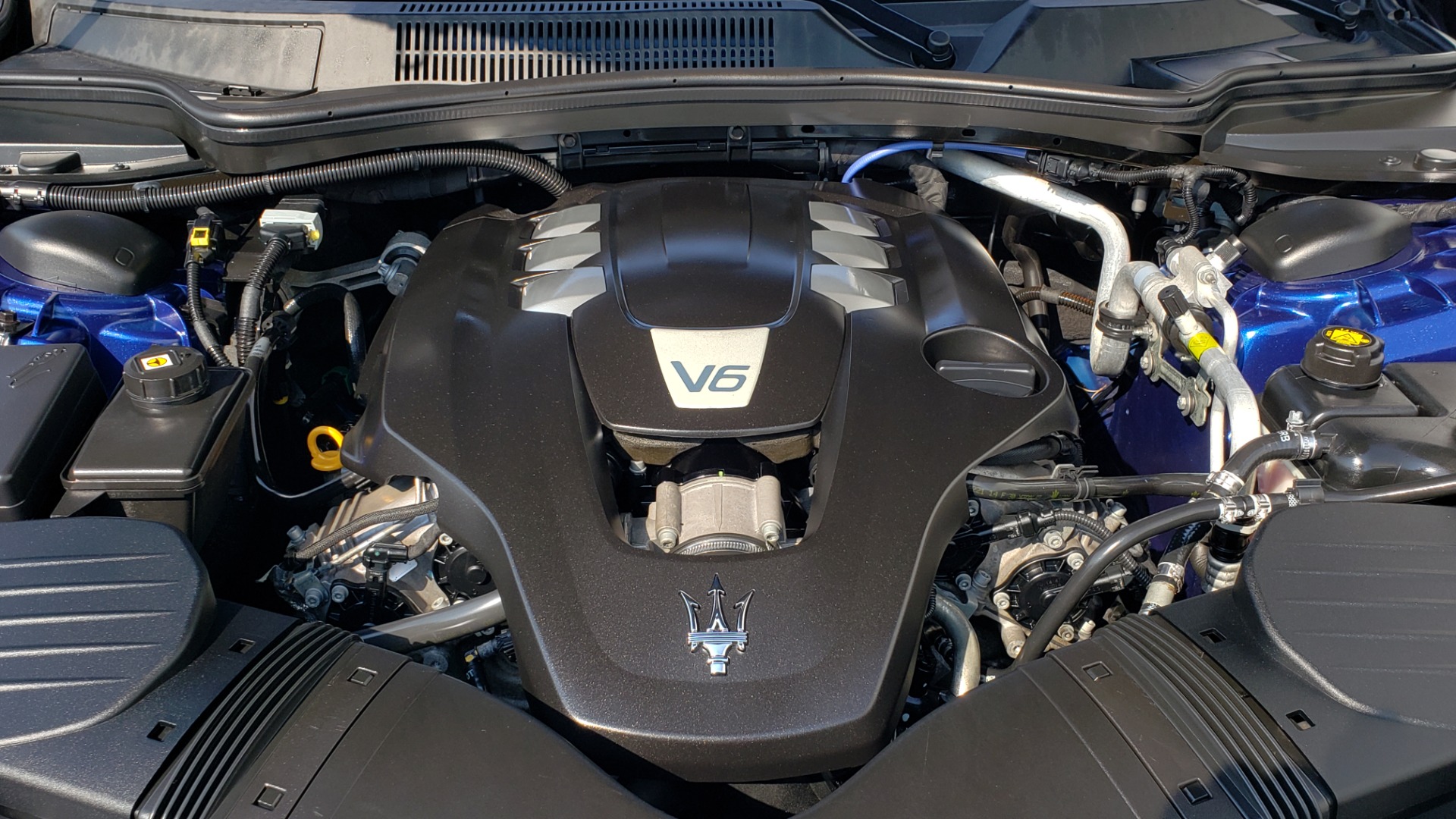 Used 2015 Maserati GHIBLI SEDAN / 3.0L V6 / 8-SPD AUTO / NAV / HTD STS / SUNROOF / REARVIEW for sale Sold at Formula Imports in Charlotte NC 28227 14