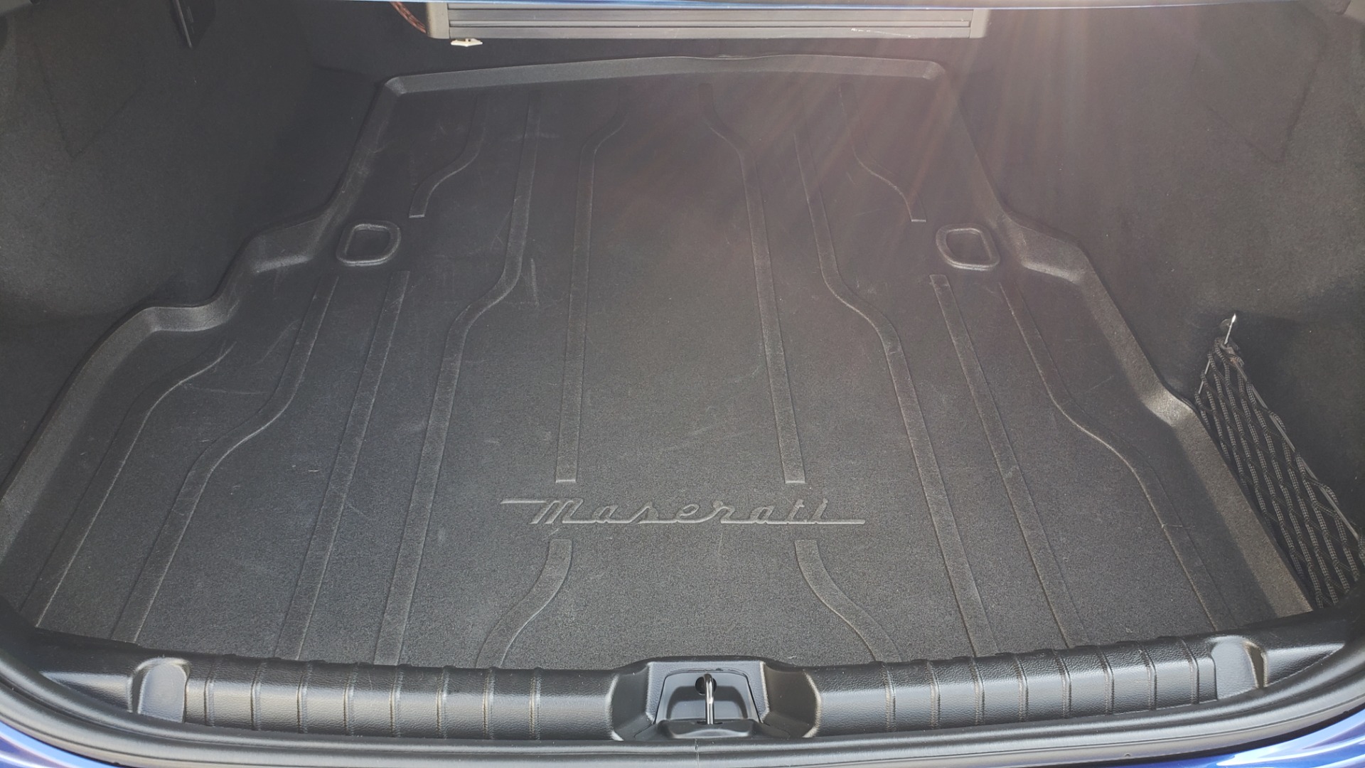 Used 2015 Maserati GHIBLI SEDAN / 3.0L V6 / 8-SPD AUTO / NAV / HTD STS / SUNROOF / REARVIEW for sale Sold at Formula Imports in Charlotte NC 28227 19