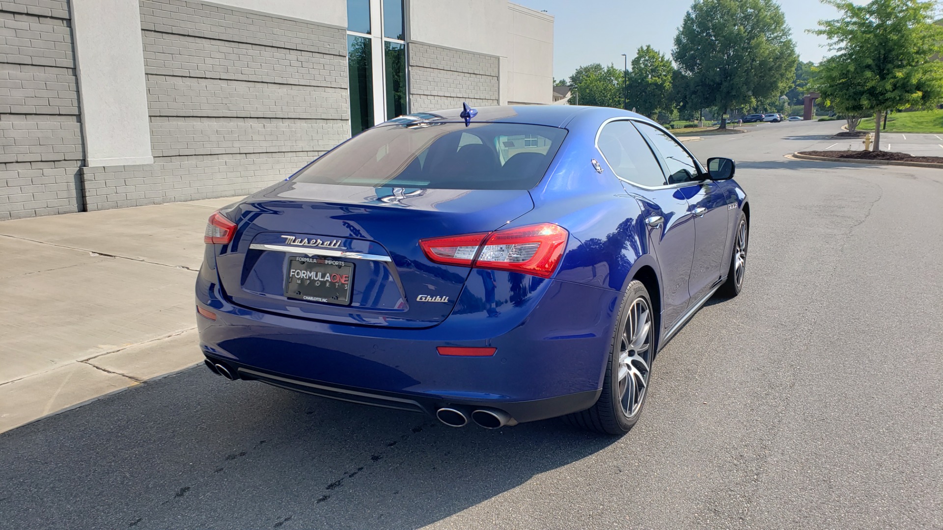 Used 2015 Maserati GHIBLI SEDAN / 3.0L V6 / 8-SPD AUTO / NAV / HTD STS / SUNROOF / REARVIEW for sale Sold at Formula Imports in Charlotte NC 28227 2