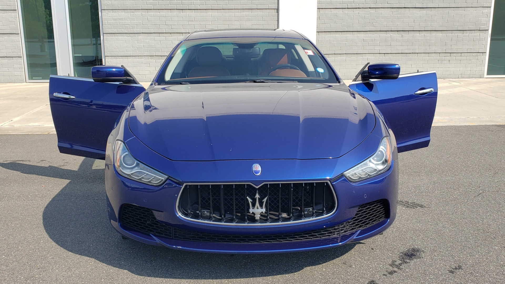 Used 2015 Maserati GHIBLI SEDAN / 3.0L V6 / 8-SPD AUTO / NAV / HTD STS / SUNROOF / REARVIEW for sale Sold at Formula Imports in Charlotte NC 28227 22