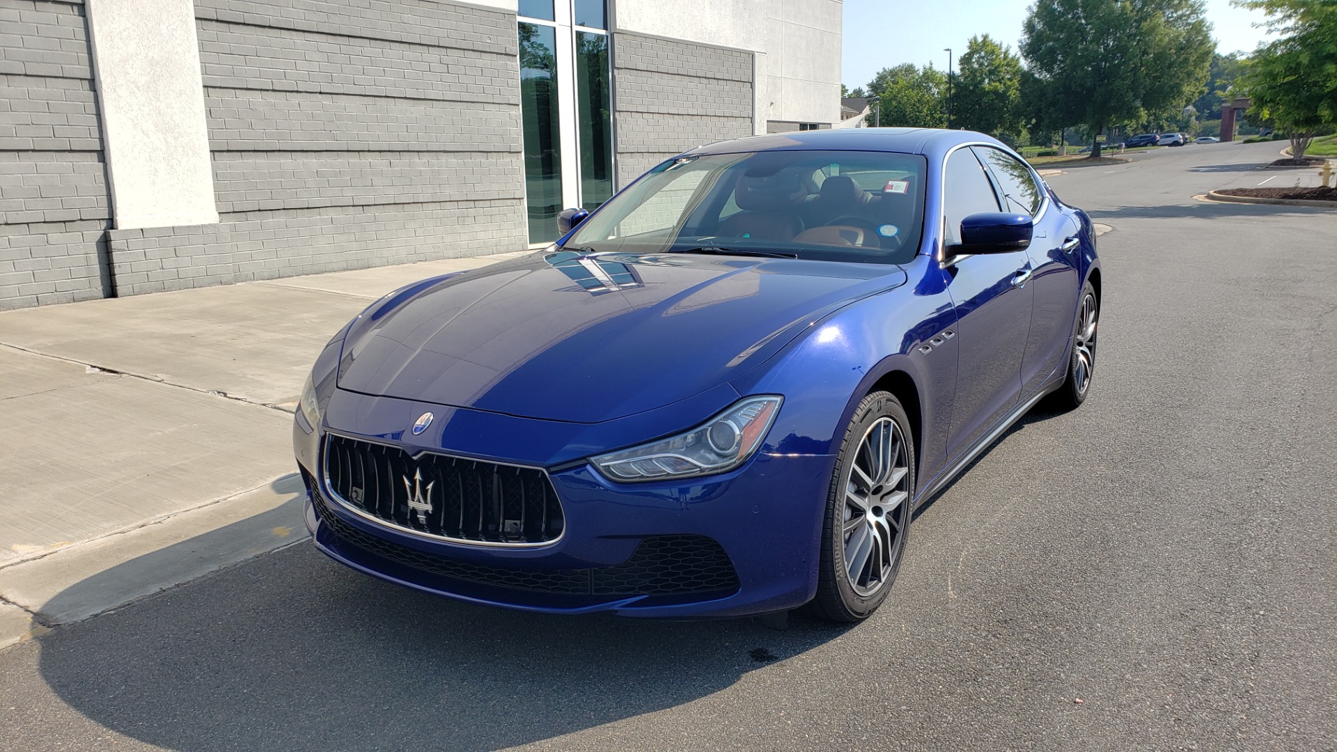 Used 2015 Maserati GHIBLI SEDAN / 3.0L V6 / 8-SPD AUTO / NAV / HTD STS / SUNROOF / REARVIEW for sale Sold at Formula Imports in Charlotte NC 28227 3