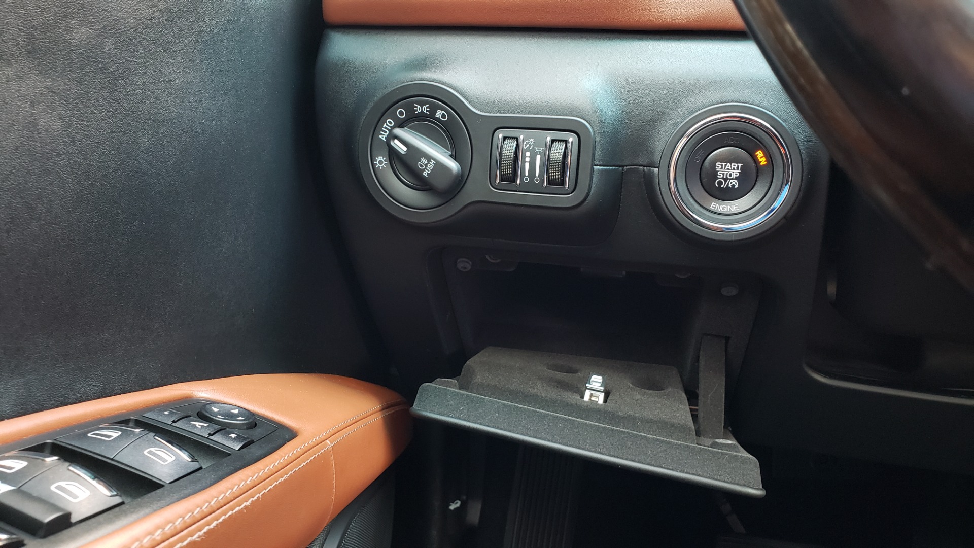 Used 2015 Maserati GHIBLI SEDAN / 3.0L V6 / 8-SPD AUTO / NAV / HTD STS / SUNROOF / REARVIEW for sale Sold at Formula Imports in Charlotte NC 28227 41