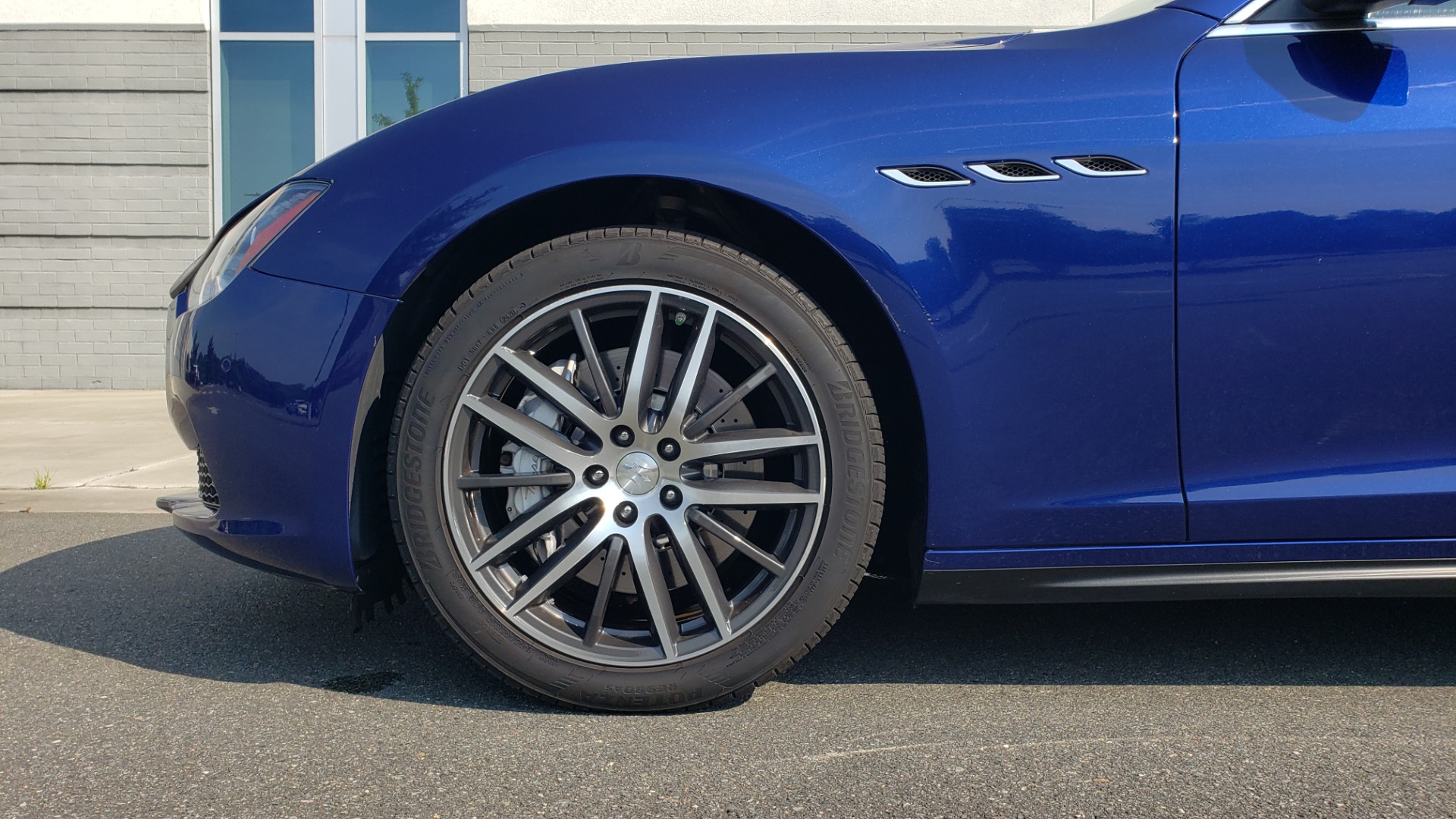 Used 2015 Maserati GHIBLI SEDAN / 3.0L V6 / 8-SPD AUTO / NAV / HTD STS / SUNROOF / REARVIEW for sale Sold at Formula Imports in Charlotte NC 28227 82