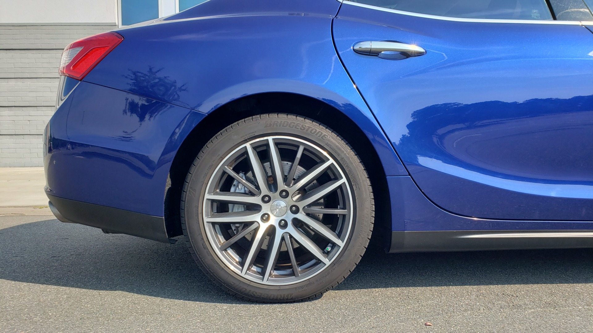 Used 2015 Maserati GHIBLI SEDAN / 3.0L V6 / 8-SPD AUTO / NAV / HTD STS / SUNROOF / REARVIEW for sale Sold at Formula Imports in Charlotte NC 28227 84