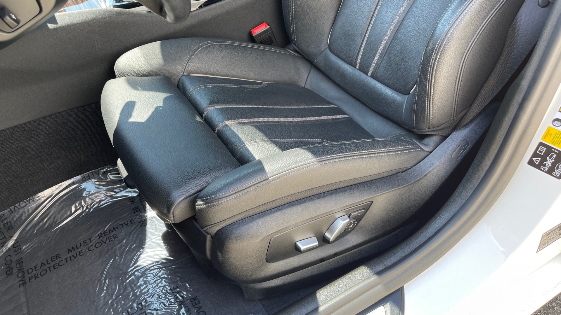 Used 2018 BMW 5 SERIES 540IXDRIVE PREMIUM / PARK ASSIST / KEYLESS ENTRY / SUNROOF / REARVIEW for sale Sold at Formula Imports in Charlotte NC 28227 31