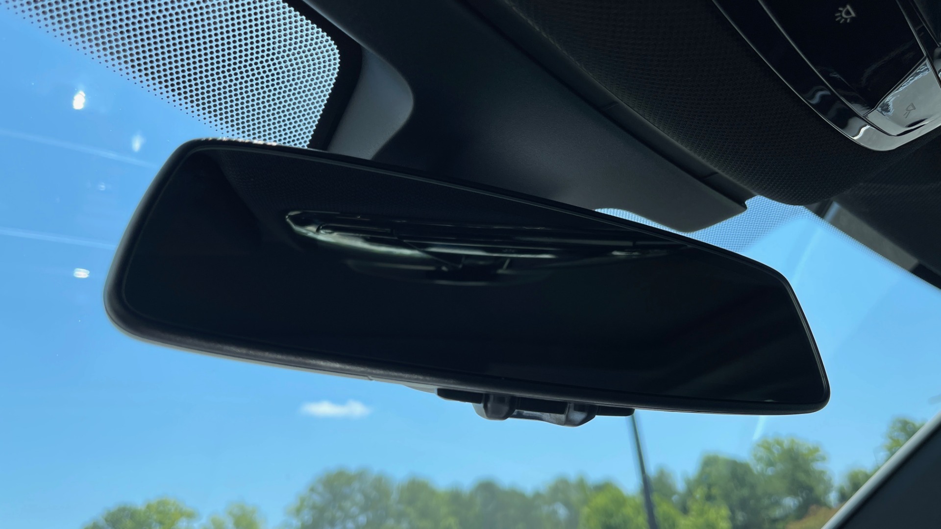 Used 2018 BMW 5 SERIES 540IXDRIVE PREMIUM / PARK ASSIST / KEYLESS ENTRY / SUNROOF / REARVIEW for sale Sold at Formula Imports in Charlotte NC 28227 45