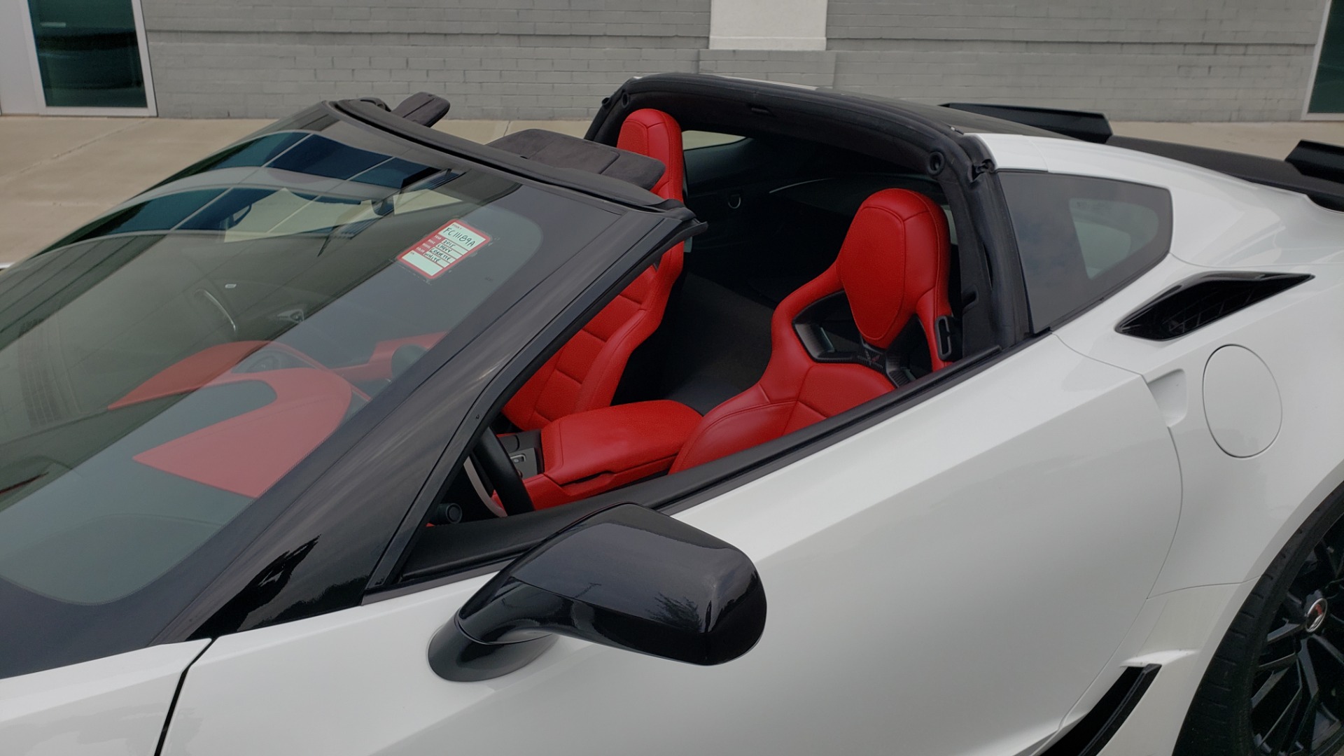 Used 2015 Chevrolet CORVETTE C7 Z06 3LZ COUPE / NAV / COMP STS / CF ROOF / REMOTE START / REARVIEW for sale Sold at Formula Imports in Charlotte NC 28227 12