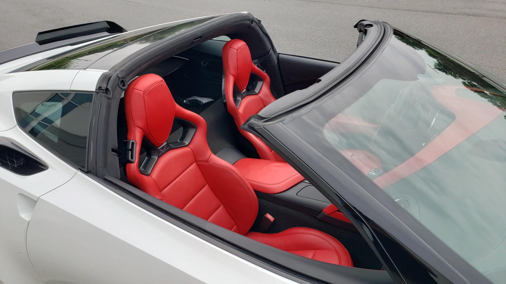 Used 2015 Chevrolet CORVETTE C7 Z06 3LZ COUPE / NAV / COMP STS / CF ROOF / REMOTE START / REARVIEW for sale Sold at Formula Imports in Charlotte NC 28227 13