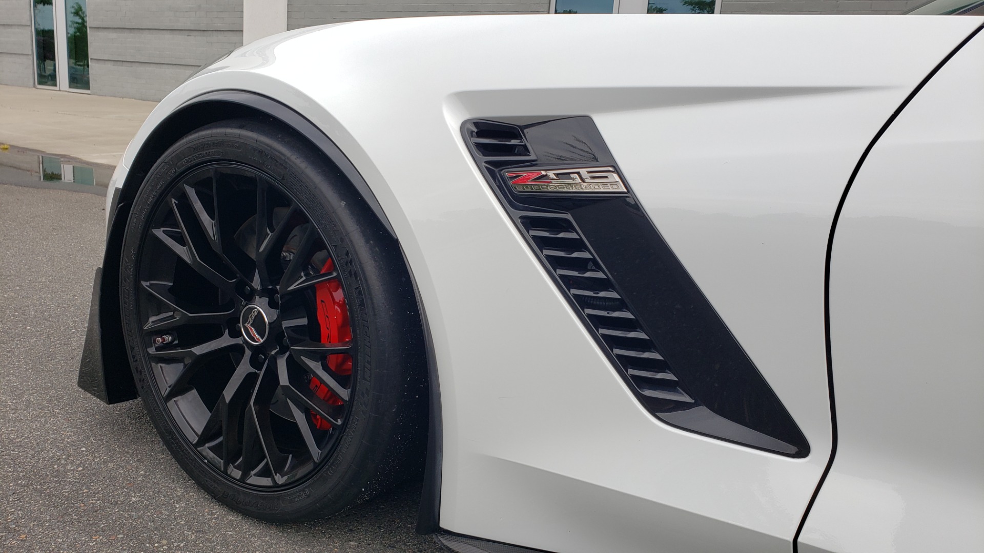 Used 2015 Chevrolet CORVETTE C7 Z06 3LZ COUPE / NAV / COMP STS / CF ROOF / REMOTE START / REARVIEW for sale Sold at Formula Imports in Charlotte NC 28227 15