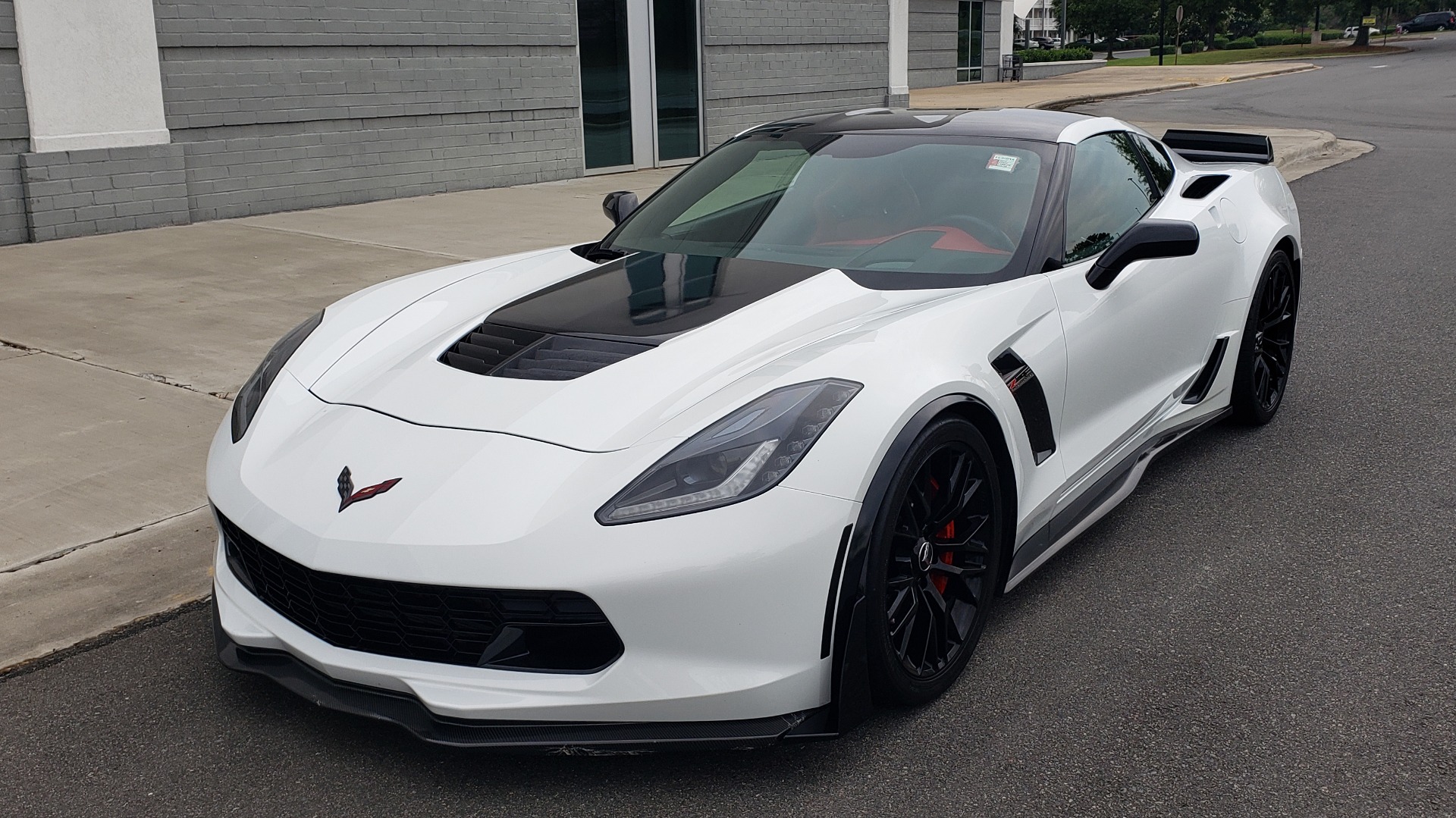 Used 2015 Chevrolet CORVETTE C7 Z06 3LZ COUPE / NAV / COMP STS / CF ROOF / REMOTE START / REARVIEW for sale Sold at Formula Imports in Charlotte NC 28227 2
