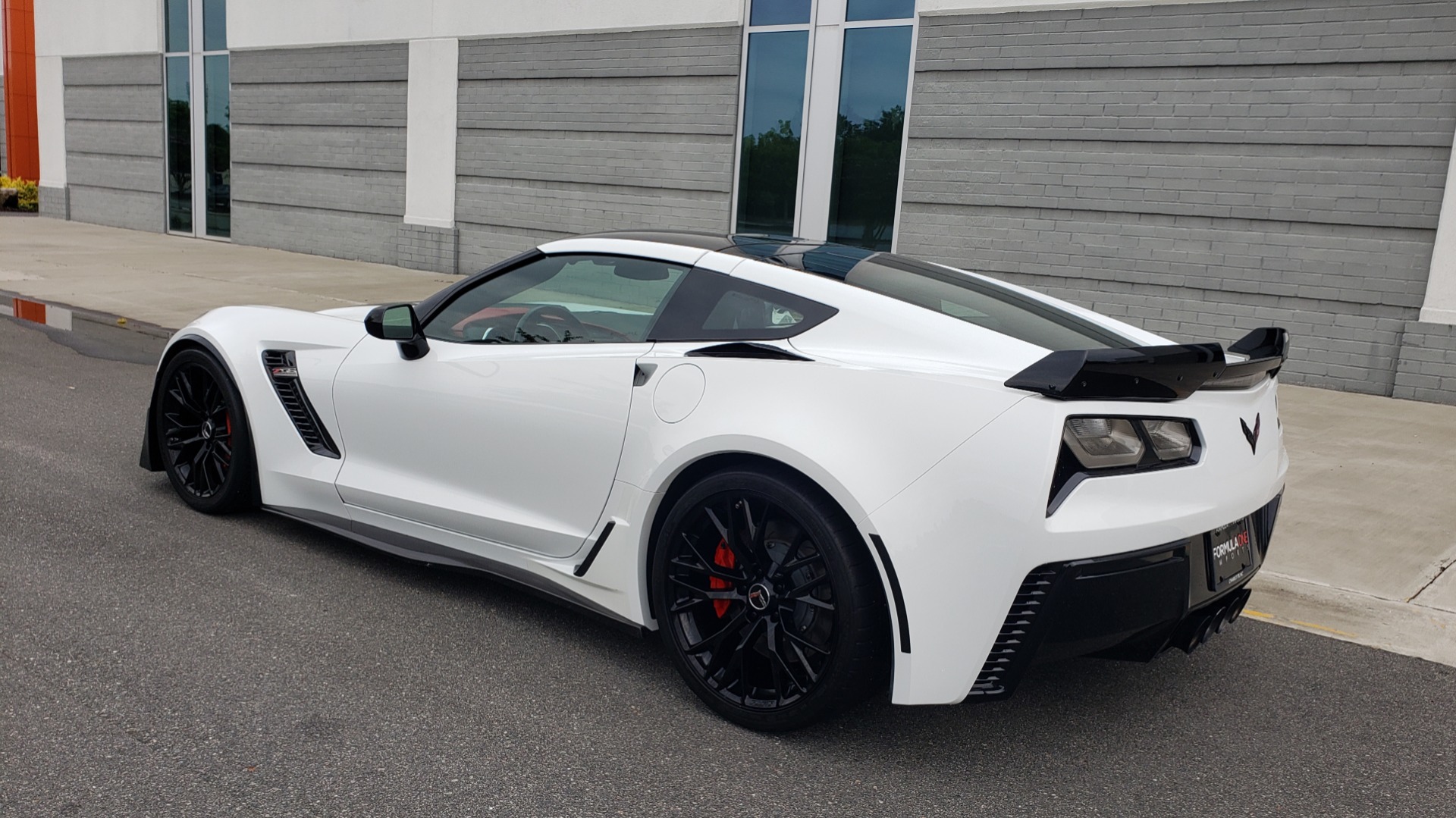 Used 2015 Chevrolet CORVETTE C7 Z06 3LZ COUPE / NAV / COMP STS / CF ROOF / REMOTE START / REARVIEW for sale Sold at Formula Imports in Charlotte NC 28227 5
