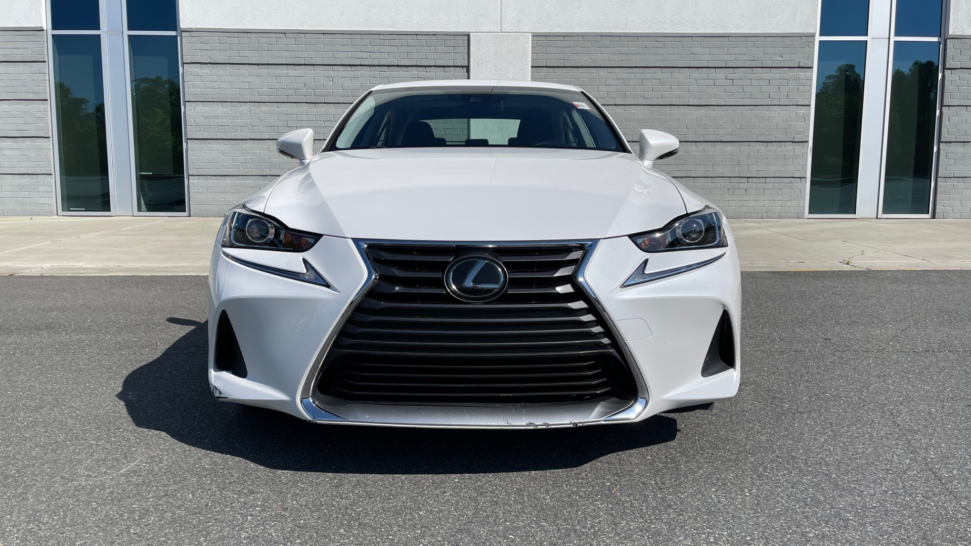 Used 2018 Lexus IS 300 / 2.0L TURBO / 8-SPD AUTO / SUNROOF / REARVIEW for sale Sold at Formula Imports in Charlotte NC 28227 13