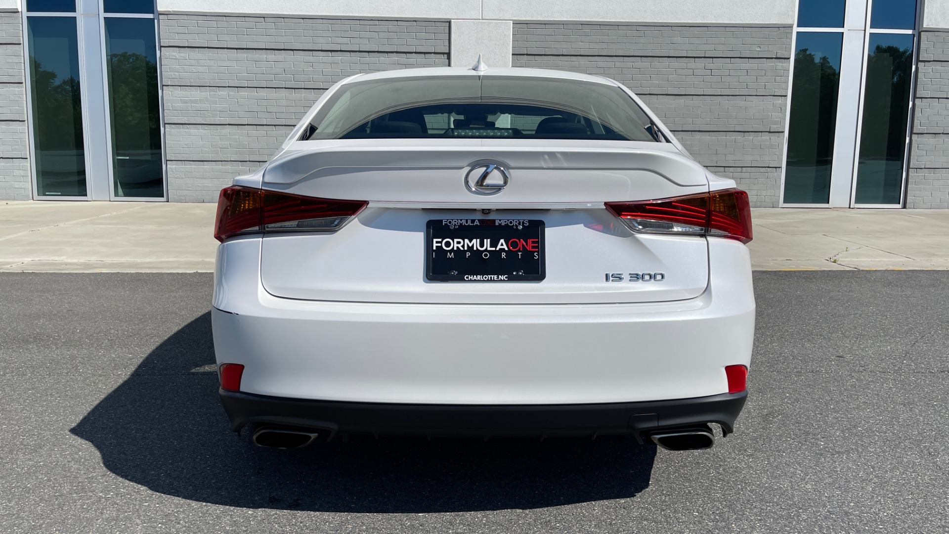 Used 2018 Lexus IS 300 / 2.0L TURBO / 8-SPD AUTO / SUNROOF / REARVIEW for sale Sold at Formula Imports in Charlotte NC 28227 20