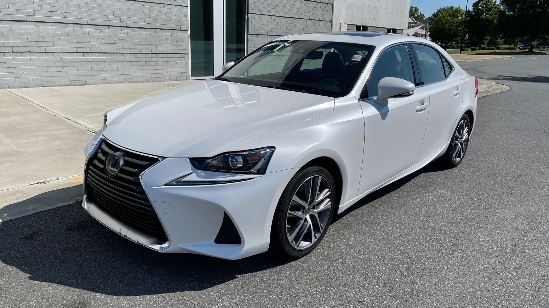 Used 2018 Lexus IS 300 / 2.0L TURBO / 8-SPD AUTO / SUNROOF / REARVIEW for sale Sold at Formula Imports in Charlotte NC 28227 3