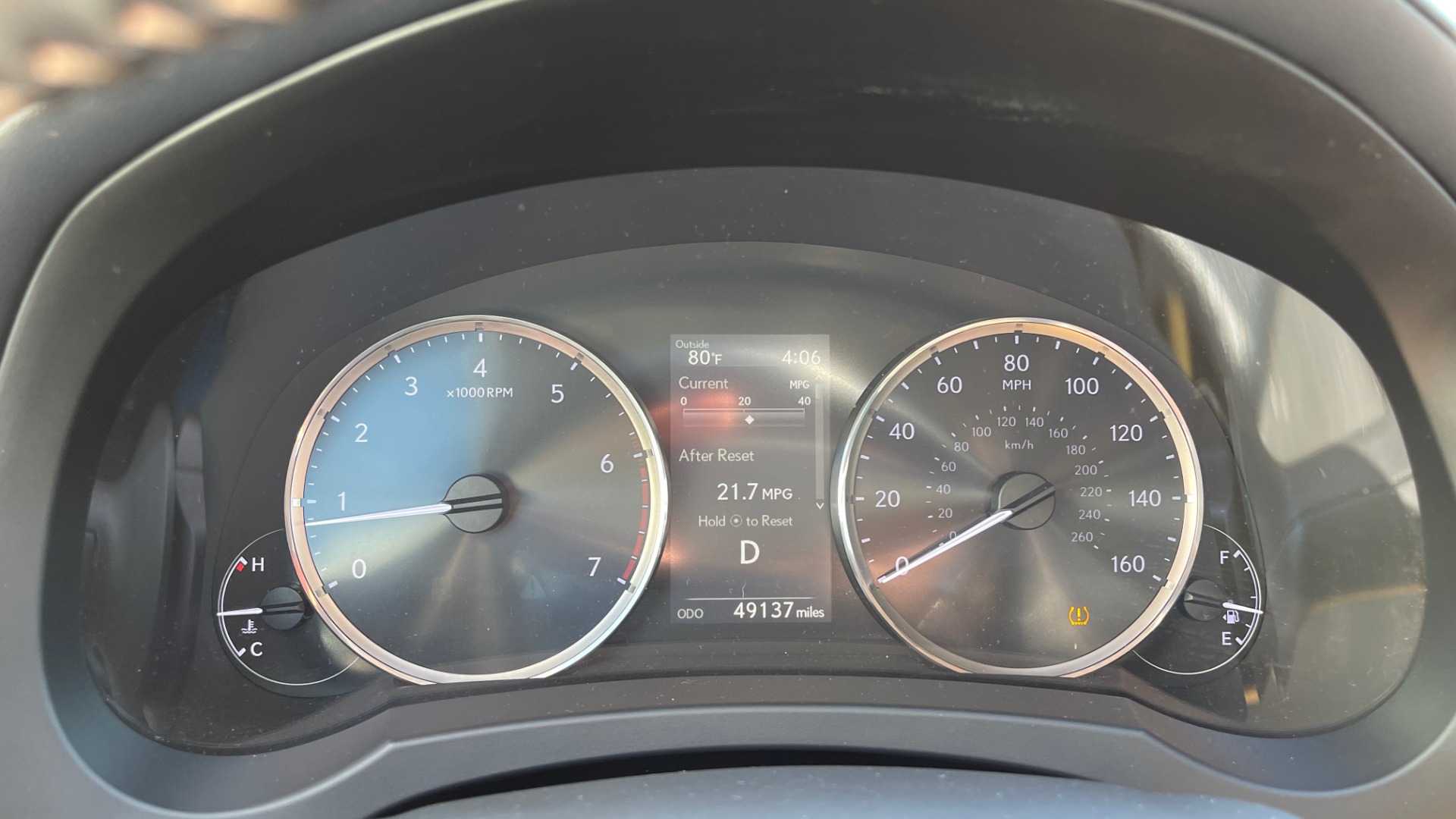 Used 2018 Lexus IS 300 / 2.0L TURBO / 8-SPD AUTO / SUNROOF / REARVIEW for sale Sold at Formula Imports in Charlotte NC 28227 36