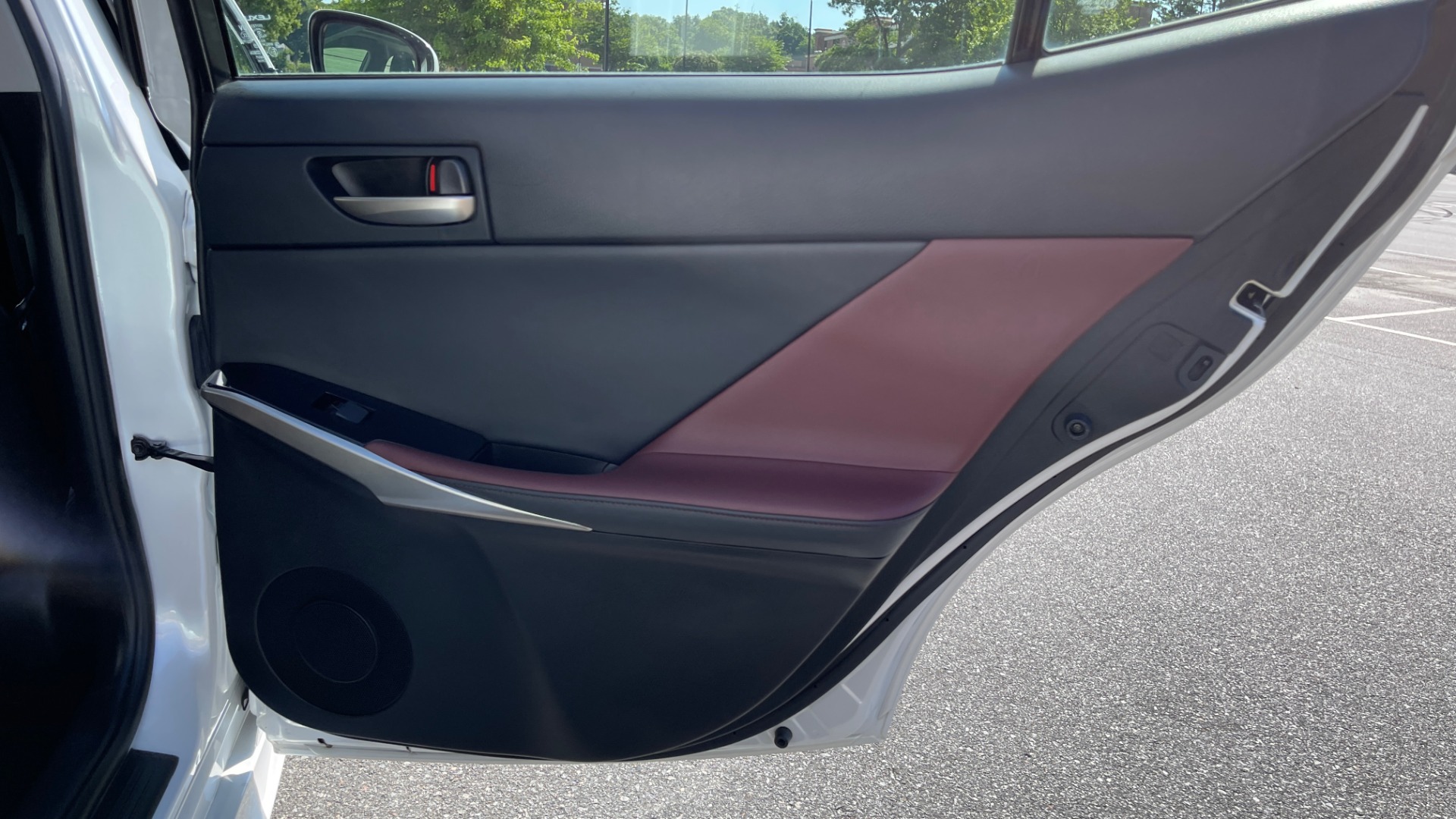 Used 2018 Lexus IS 300 / 2.0L TURBO / 8-SPD AUTO / SUNROOF / REARVIEW for sale Sold at Formula Imports in Charlotte NC 28227 59