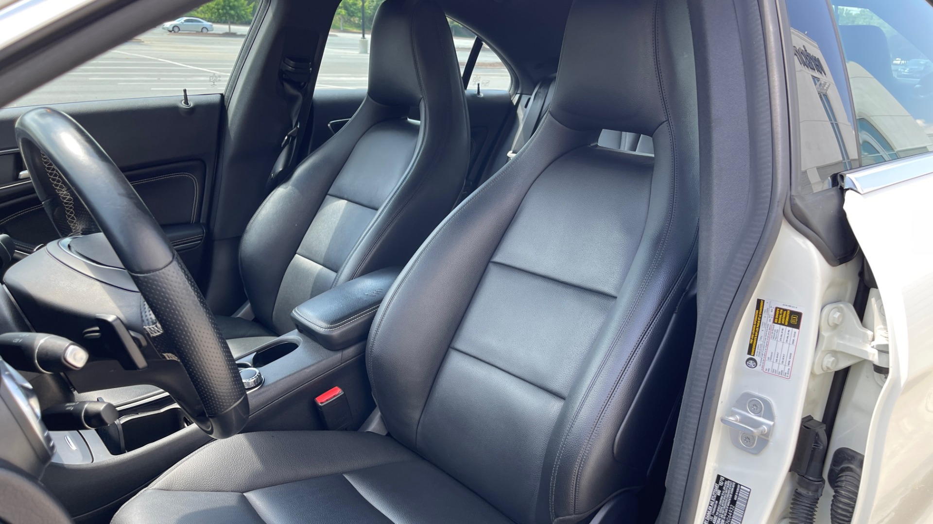 Used 2014 Mercedes-Benz CLA-Class 250 PREMIUM / NAV / MULTIMEDIA PKG / PANO-ROOF / REARVIEW for sale Sold at Formula Imports in Charlotte NC 28227 25