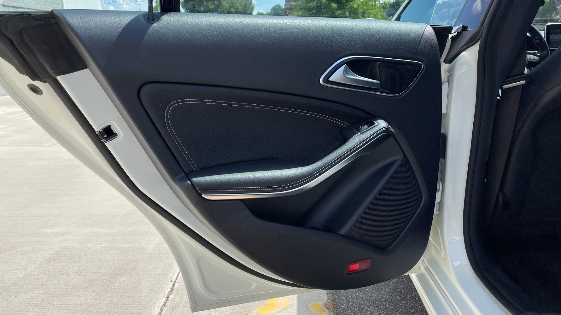 Used 2014 Mercedes-Benz CLA-Class 250 PREMIUM / NAV / MULTIMEDIA PKG / PANO-ROOF / REARVIEW for sale Sold at Formula Imports in Charlotte NC 28227 43
