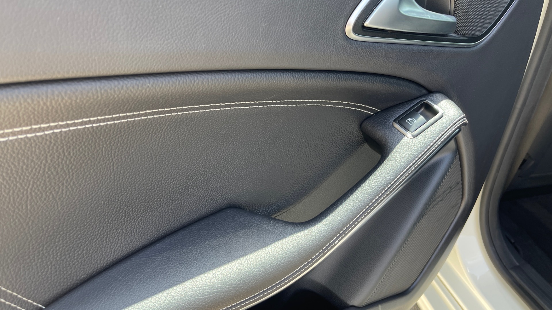 Used 2014 Mercedes-Benz CLA-Class 250 PREMIUM / NAV / MULTIMEDIA PKG / PANO-ROOF / REARVIEW for sale Sold at Formula Imports in Charlotte NC 28227 44