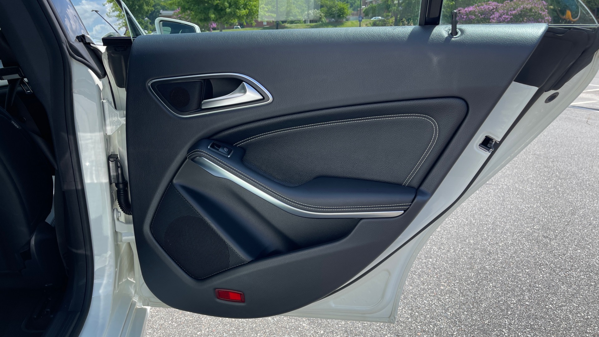 Used 2014 Mercedes-Benz CLA-Class 250 PREMIUM / NAV / MULTIMEDIA PKG / PANO-ROOF / REARVIEW for sale Sold at Formula Imports in Charlotte NC 28227 51