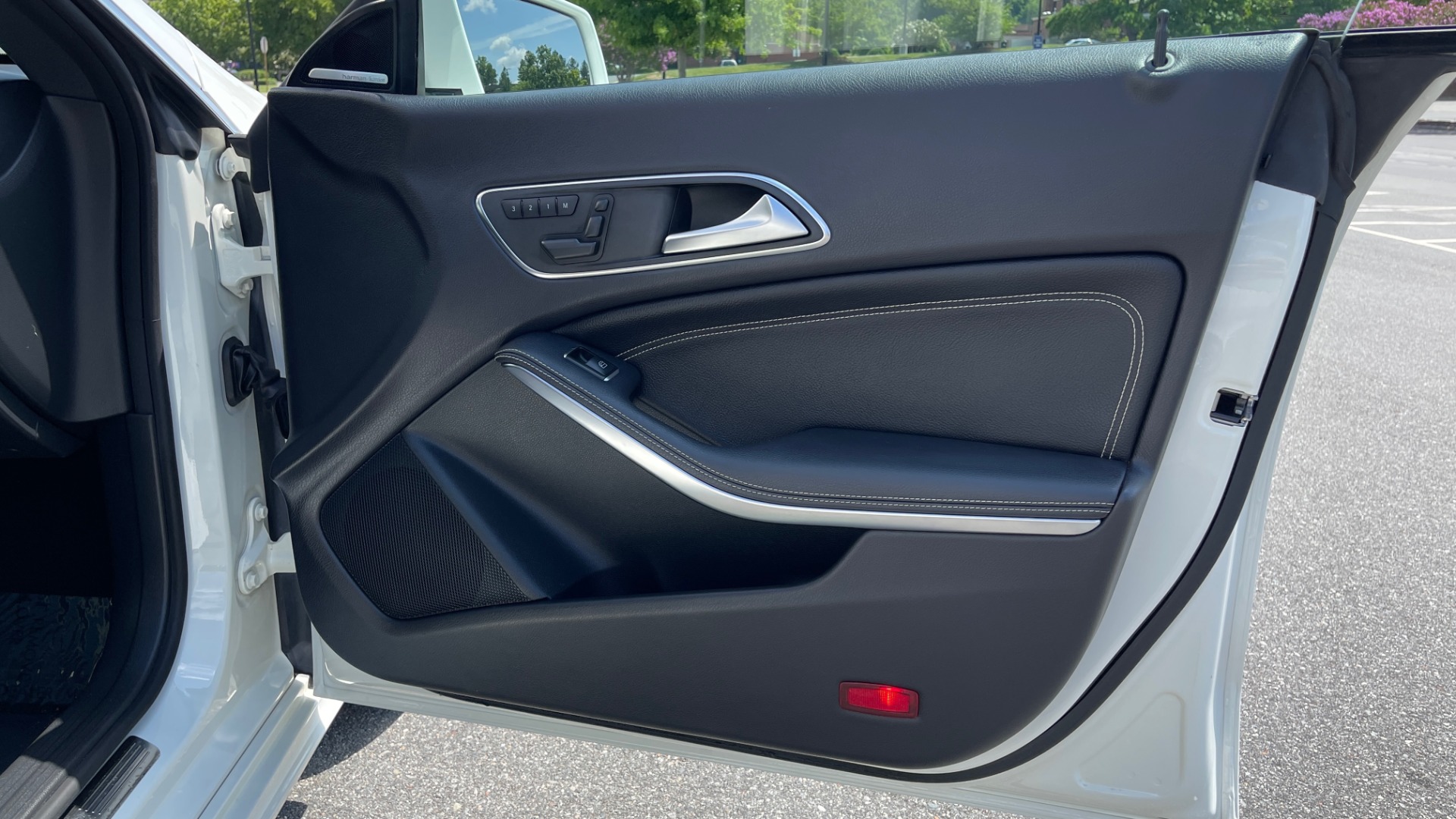 Used 2014 Mercedes-Benz CLA-Class 250 PREMIUM / NAV / MULTIMEDIA PKG / PANO-ROOF / REARVIEW for sale Sold at Formula Imports in Charlotte NC 28227 55
