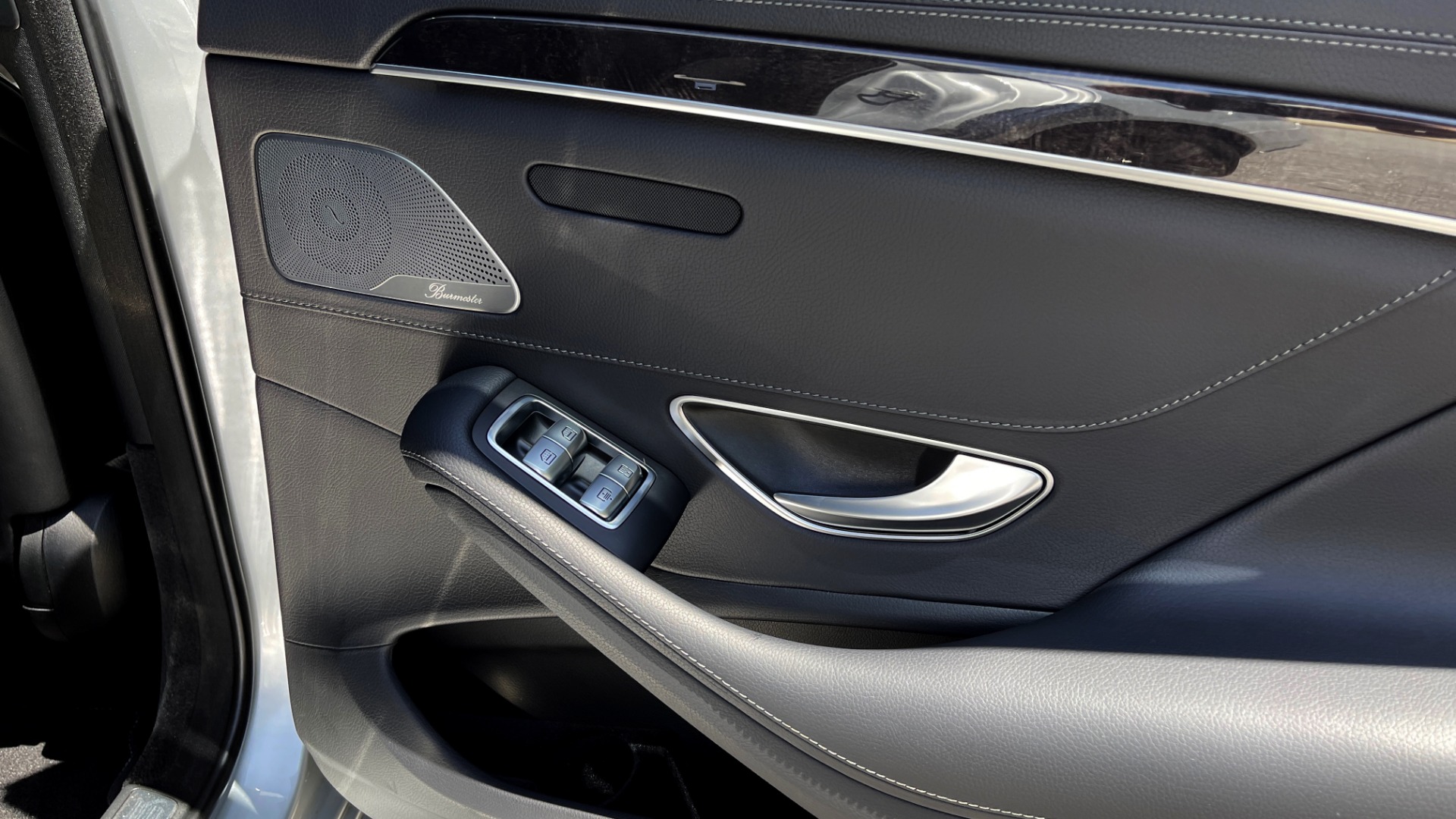 Used 2018 Mercedes-Benz S-CLASS S 450 3.0L SEDAN 362HP / PREMIUM / SUNROOF / SURROUND VIEW for sale $54,995 at Formula Imports in Charlotte NC 28227 53