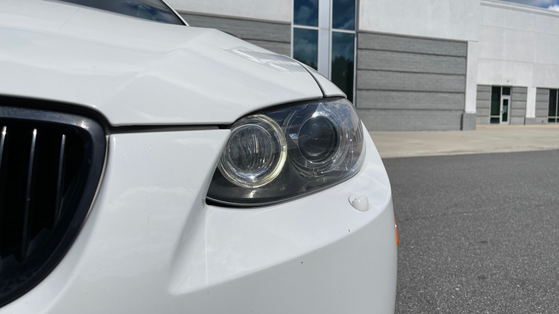 Used 2011 BMW M3 PREMIUM COUPE / CLD WTHR / TECH / SMARTPHONEINT / PARK ASST for sale Sold at Formula Imports in Charlotte NC 28227 22