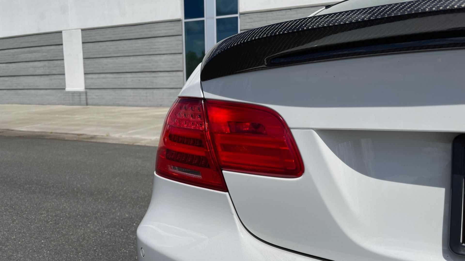 Used 2011 BMW M3 PREMIUM COUPE / CLD WTHR / TECH / SMARTPHONEINT / PARK ASST for sale Sold at Formula Imports in Charlotte NC 28227 32