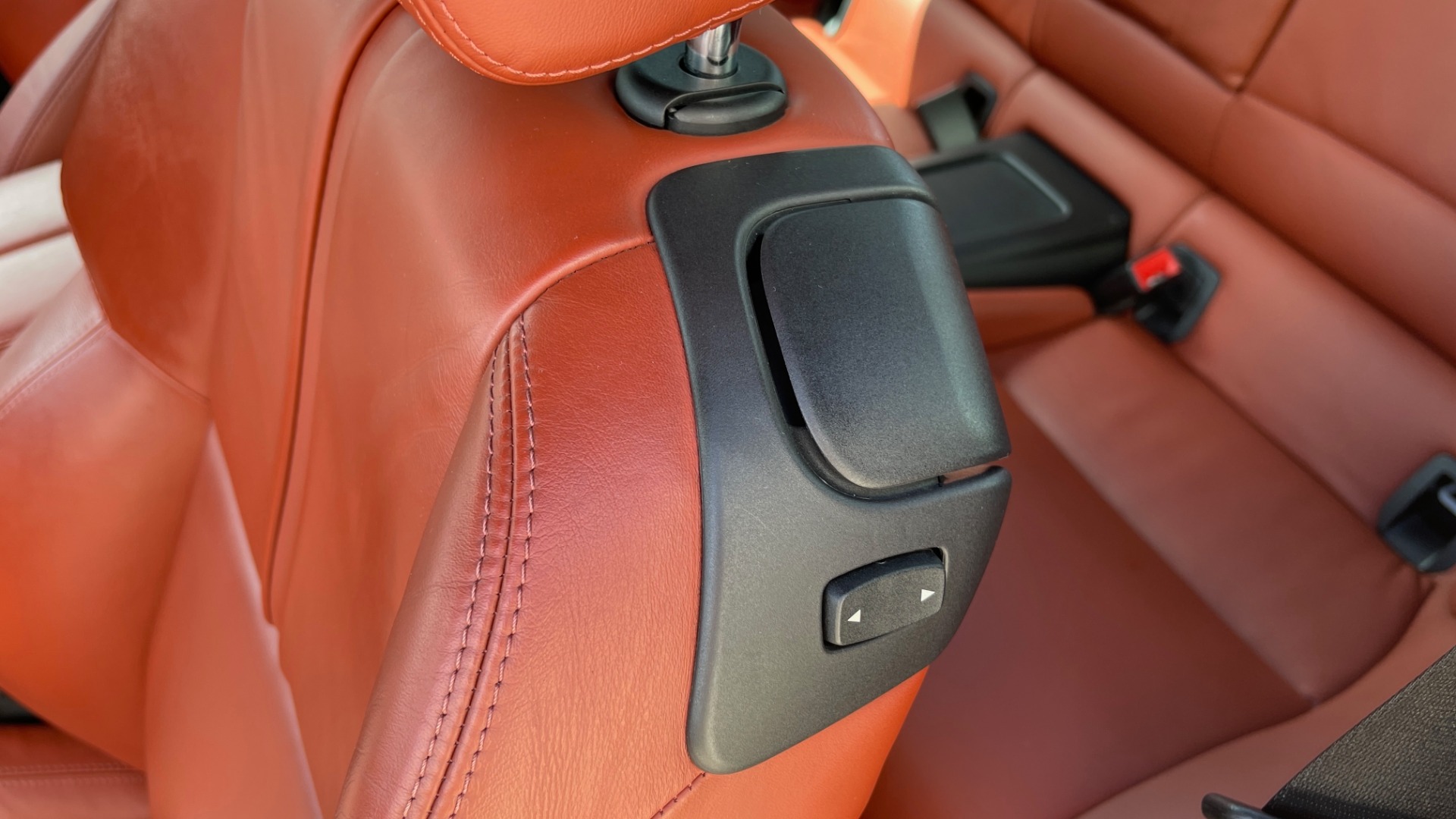 Used 2011 BMW M3 PREMIUM COUPE / CLD WTHR / TECH / SMARTPHONEINT / PARK ASST for sale Sold at Formula Imports in Charlotte NC 28227 45