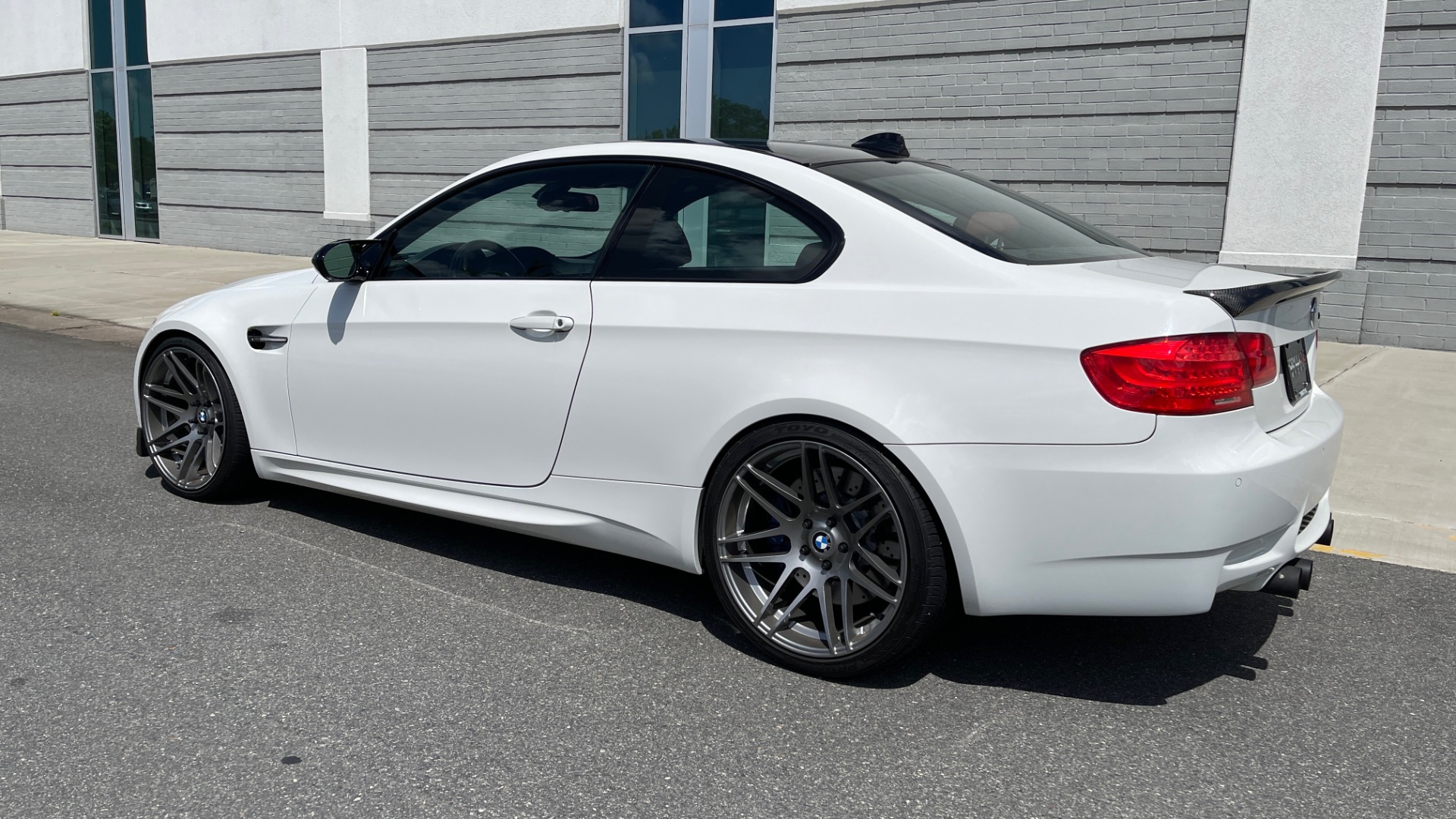 Used 2011 BMW M3 PREMIUM COUPE / CLD WTHR / TECH / SMARTPHONEINT / PARK ASST for sale Sold at Formula Imports in Charlotte NC 28227 5