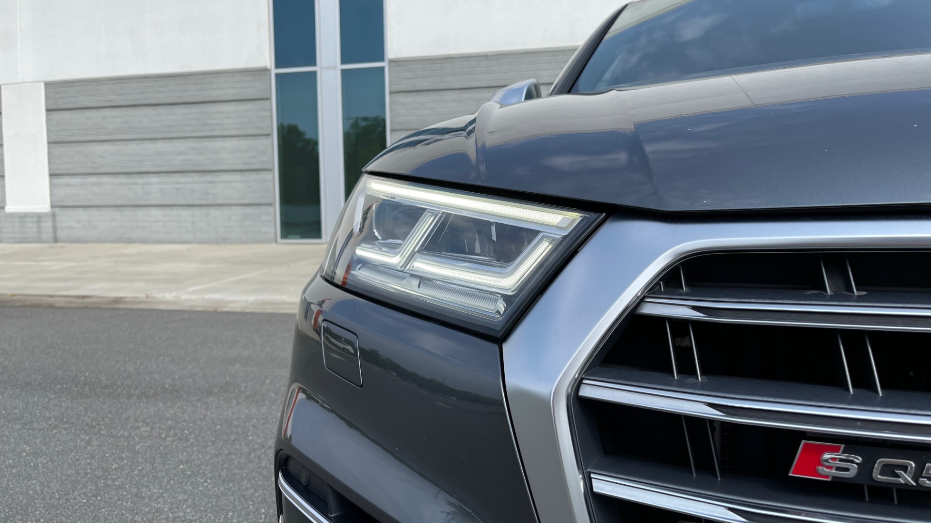 Used 2018 Audi SQ5 PREMIUM PLUS / S-SPORT / NAV / B&O SND / SUNROOF / REARVIEW for sale Sold at Formula Imports in Charlotte NC 28227 12