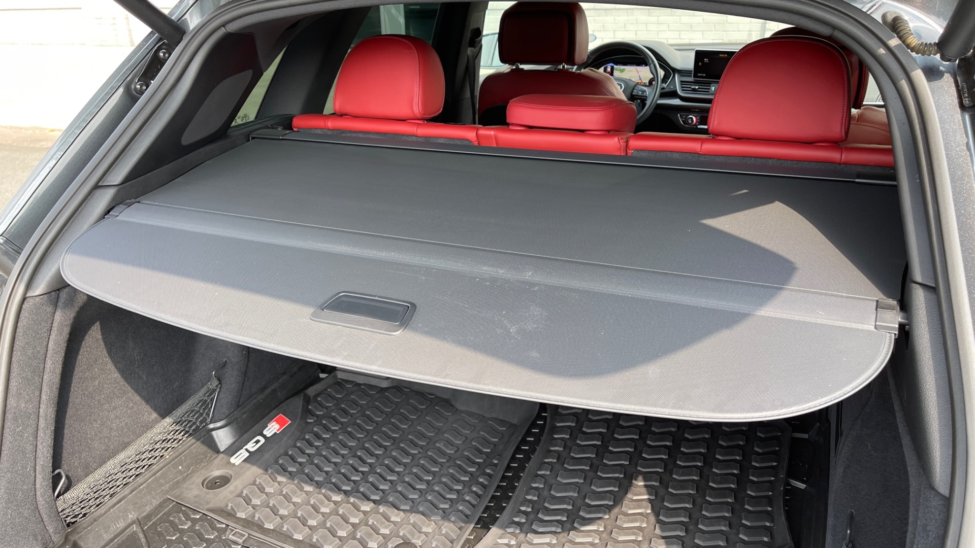 Used 2018 Audi SQ5 PREMIUM PLUS / S-SPORT / NAV / B&O SND / SUNROOF / REARVIEW for sale Sold at Formula Imports in Charlotte NC 28227 17