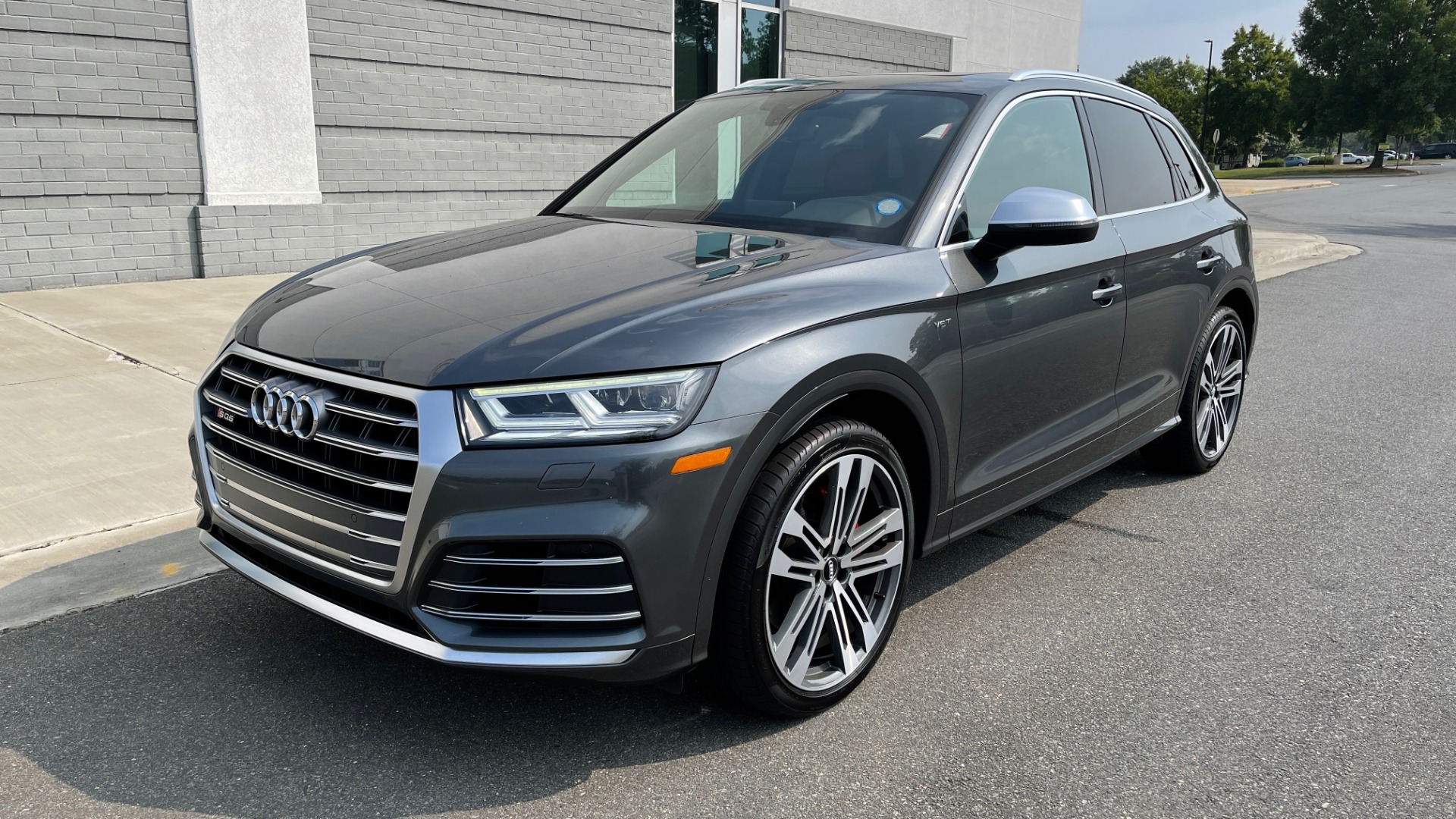Used 2018 Audi SQ5 PREMIUM PLUS / S-SPORT / NAV / B&O SND / SUNROOF / REARVIEW for sale Sold at Formula Imports in Charlotte NC 28227 3