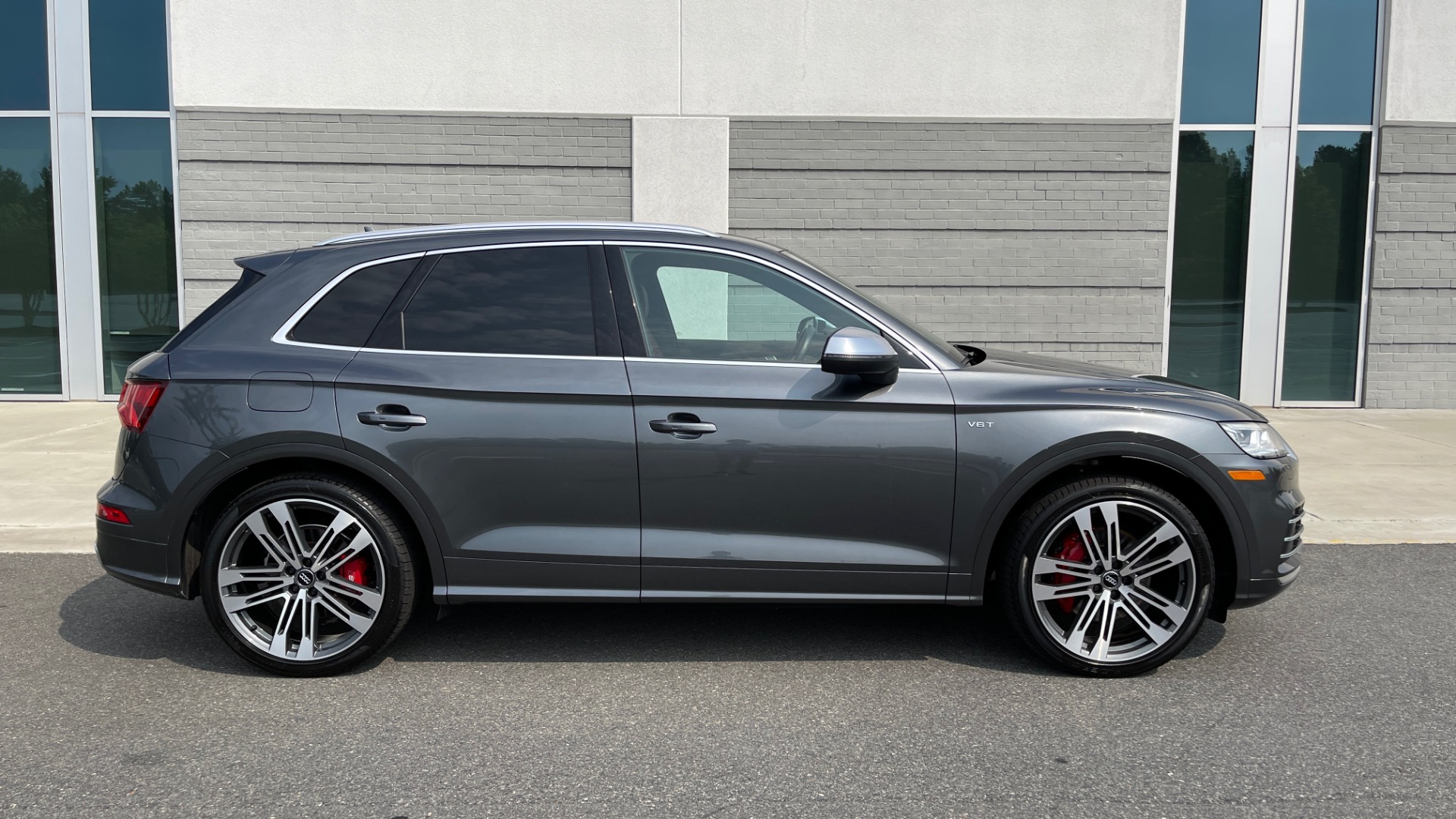 Used 2018 Audi SQ5 PREMIUM PLUS / S-SPORT / NAV / B&O SND / SUNROOF / REARVIEW for sale Sold at Formula Imports in Charlotte NC 28227 8