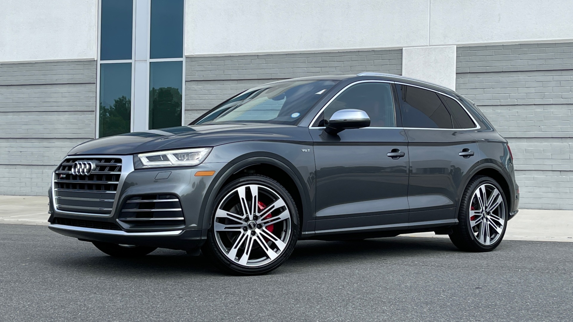 Used 2018 Audi SQ5 PREMIUM PLUS / S-SPORT / NAV / B&O SND / SUNROOF / REARVIEW for sale Sold at Formula Imports in Charlotte NC 28227 1