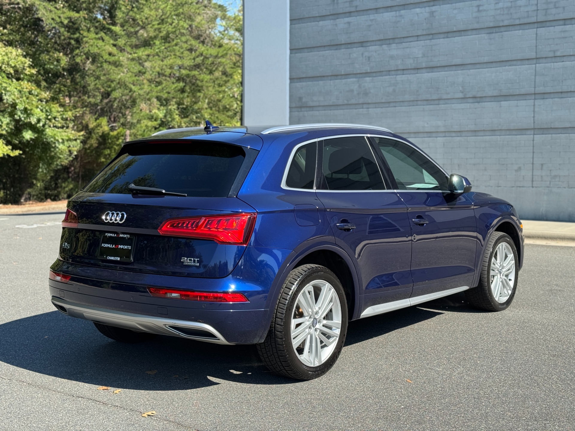 Used 2018 Audi Q5 PREMIUM PLUS / NAV / PANO-ROOF / PARK SYSTEM / REARVIEW for sale Sold at Formula Imports in Charlotte NC 28227 12