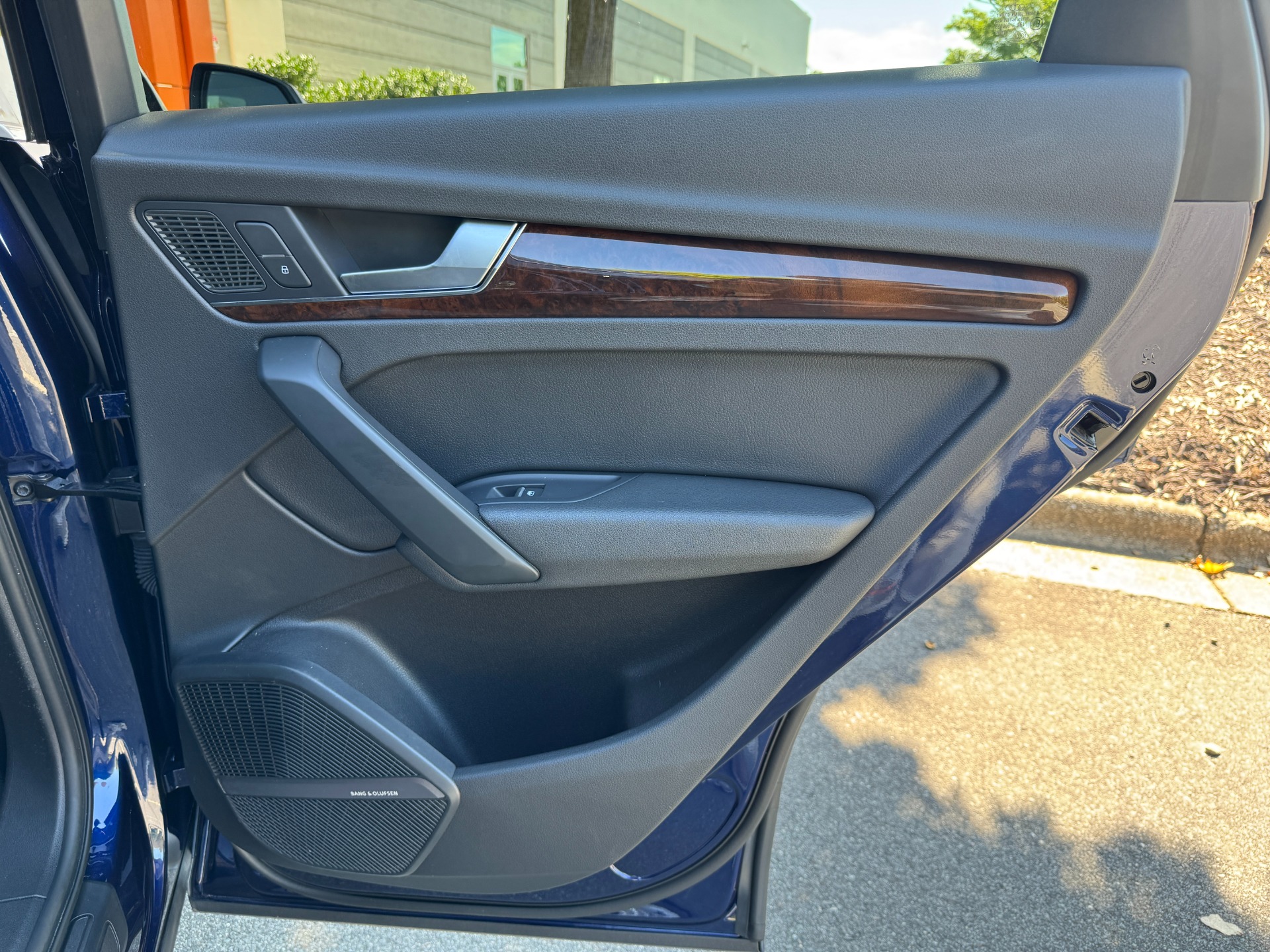 Used 2018 Audi Q5 PREMIUM PLUS / NAV / PANO-ROOF / PARK SYSTEM / REARVIEW for sale Sold at Formula Imports in Charlotte NC 28227 46